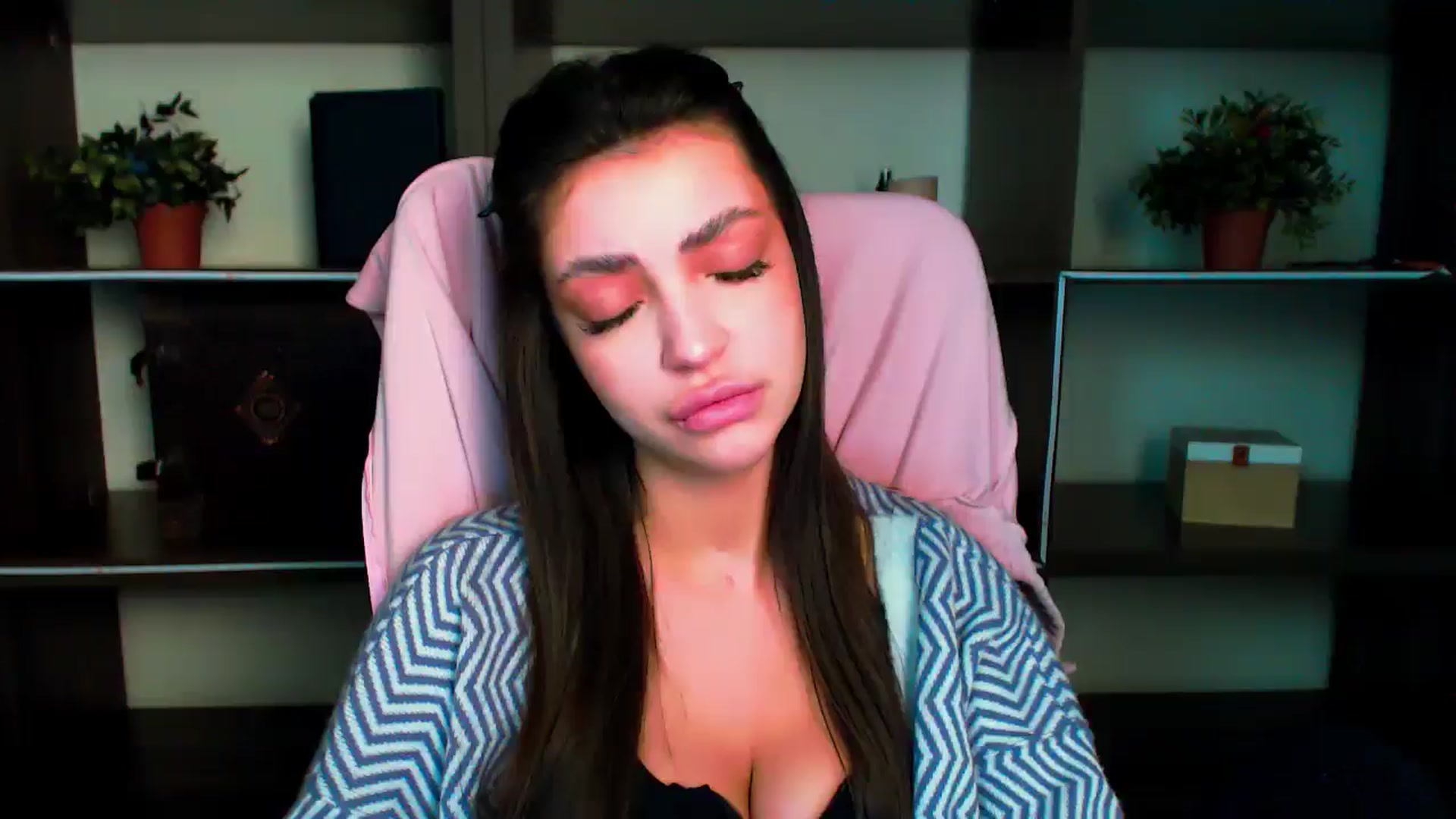 Gallery image thumbnail from Lexi_Jos's myfreecams stream on, 05/26/2025, 18:57 image 1 of 20