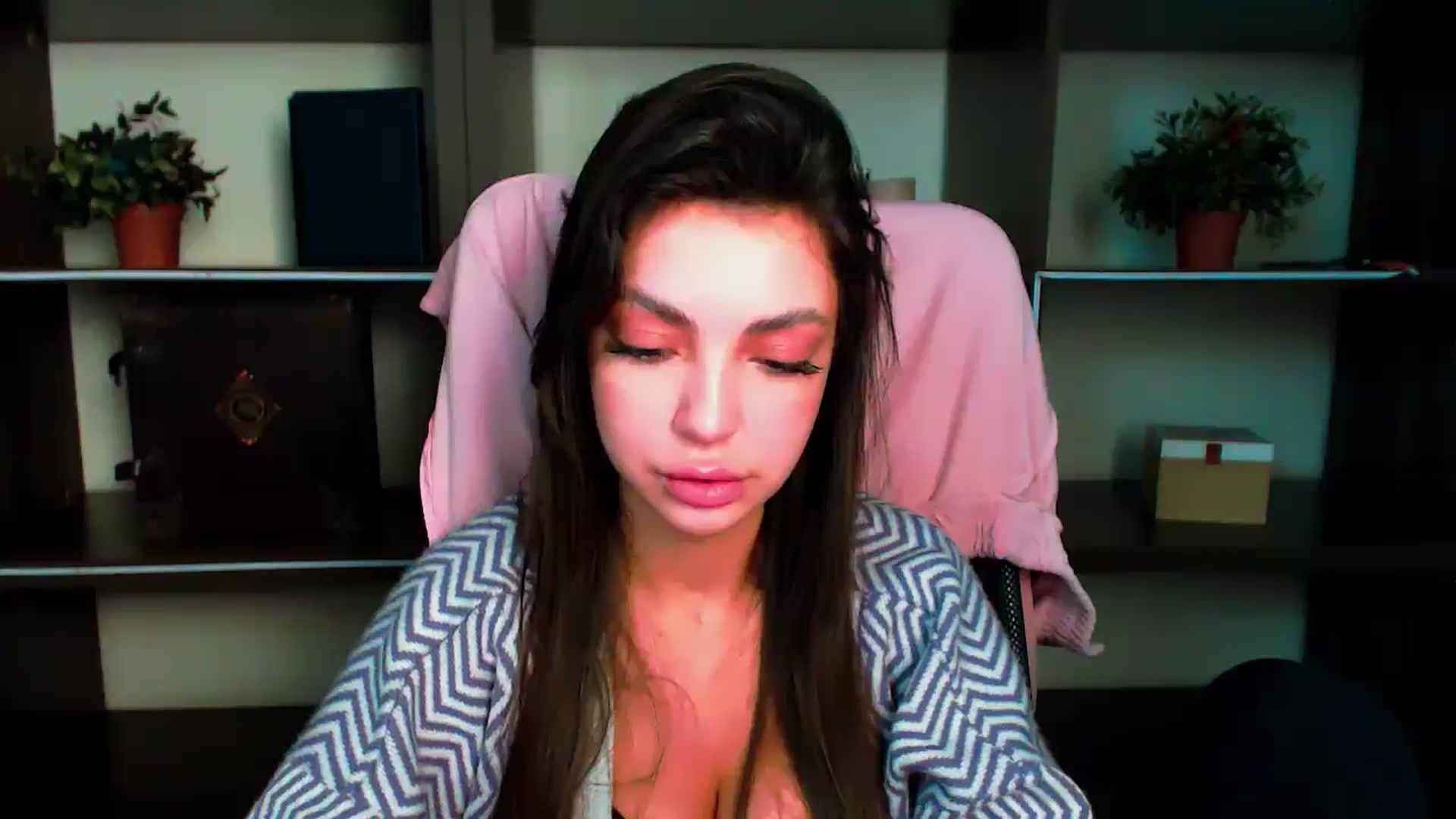 Gallery image thumbnail from Lexi_Jos's myfreecams stream on, 05/26/2025, 18:57 image 18 of 20