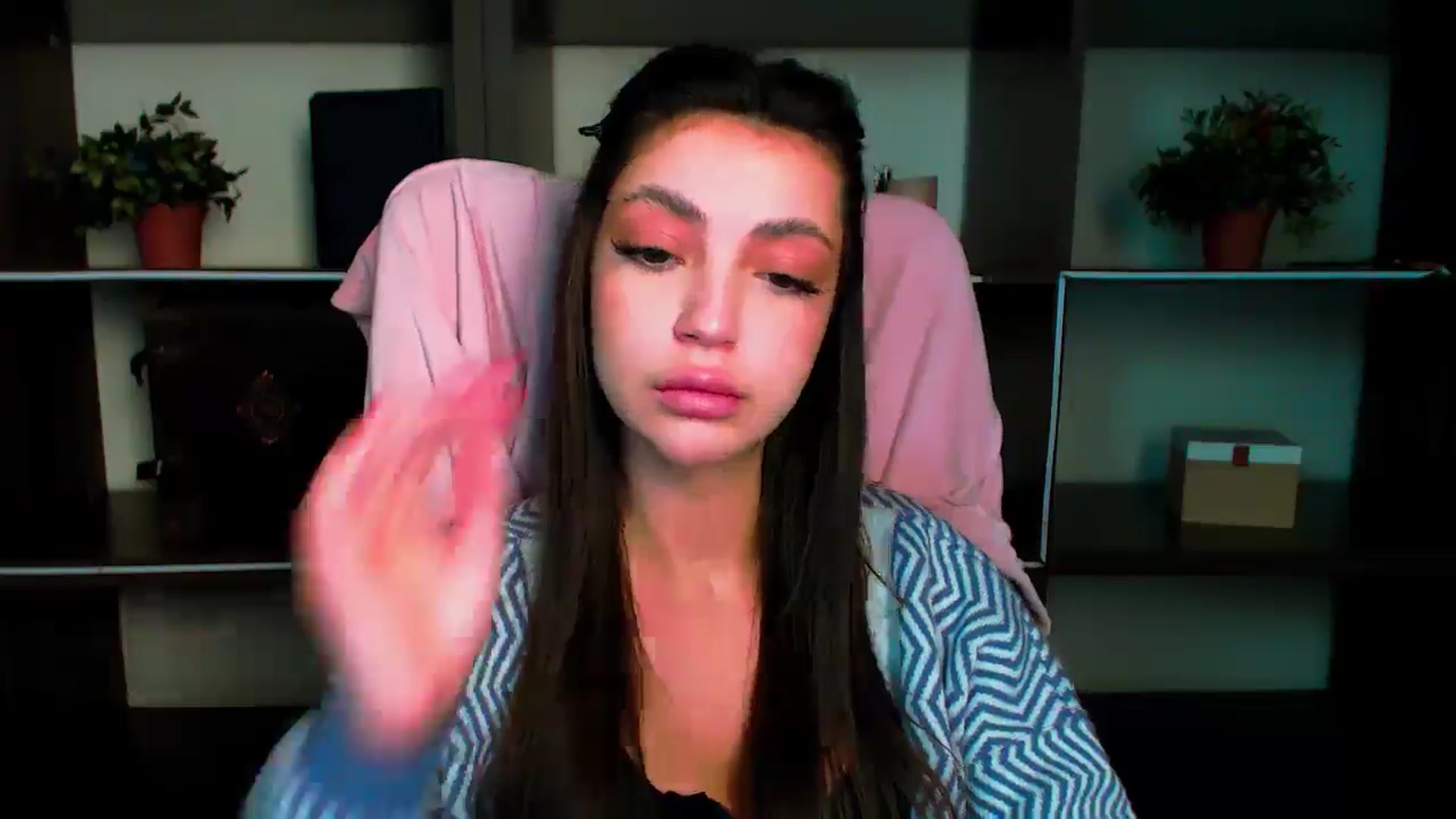 Gallery image thumbnail from Lexi_Jos's myfreecams stream on, 05/26/2025, 18:57 image 2 of 20