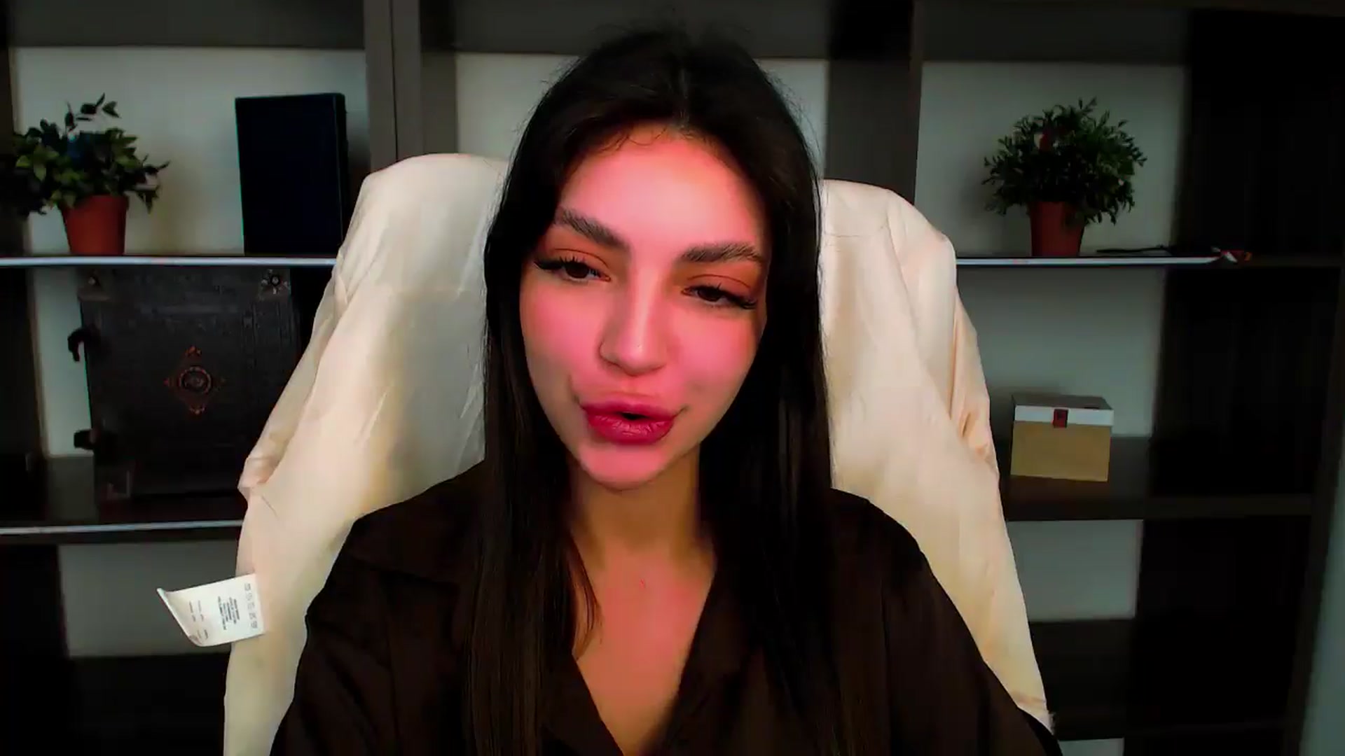 Gallery image thumbnail from Lexi_Jos's myfreecams stream on, 05/29/2025, 14:09 image 16 of 20