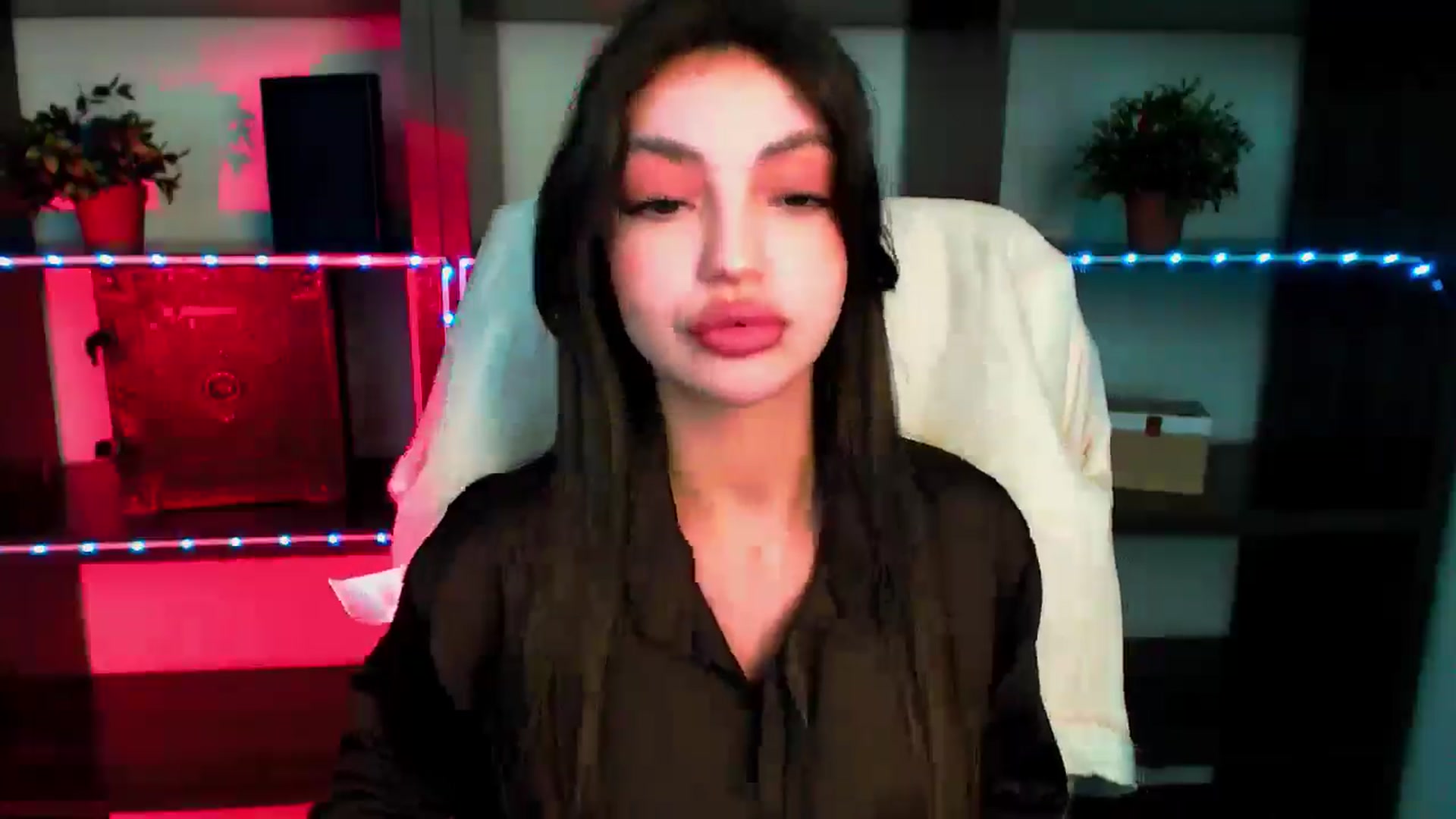 Gallery image thumbnail from Lexi_Jos's myfreecams stream on, 05/29/2025, 16:45 image 16 of 20