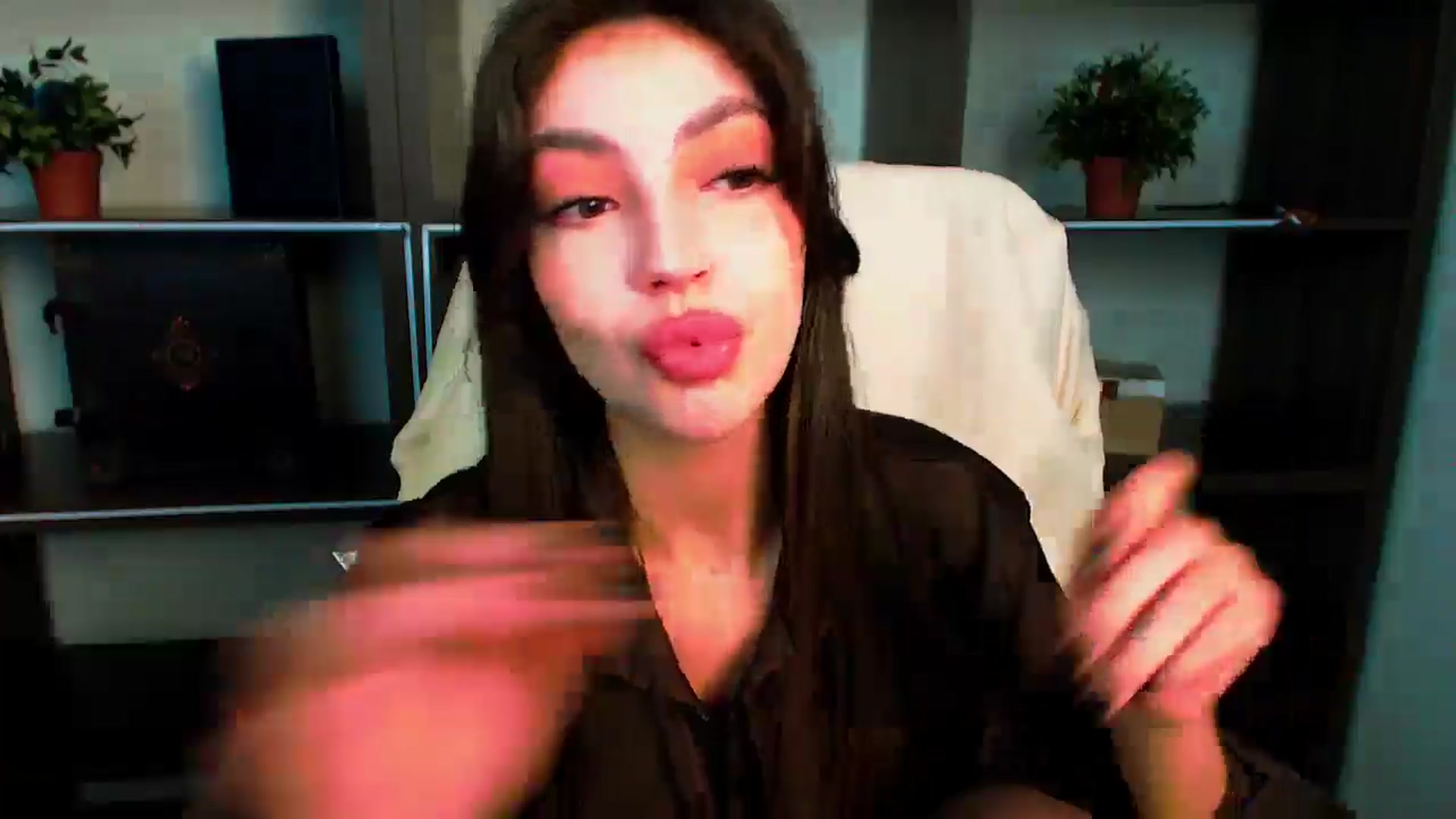 Gallery image thumbnail from Lexi_Jos's myfreecams stream on, 05/29/2025, 16:45 image 4 of 20