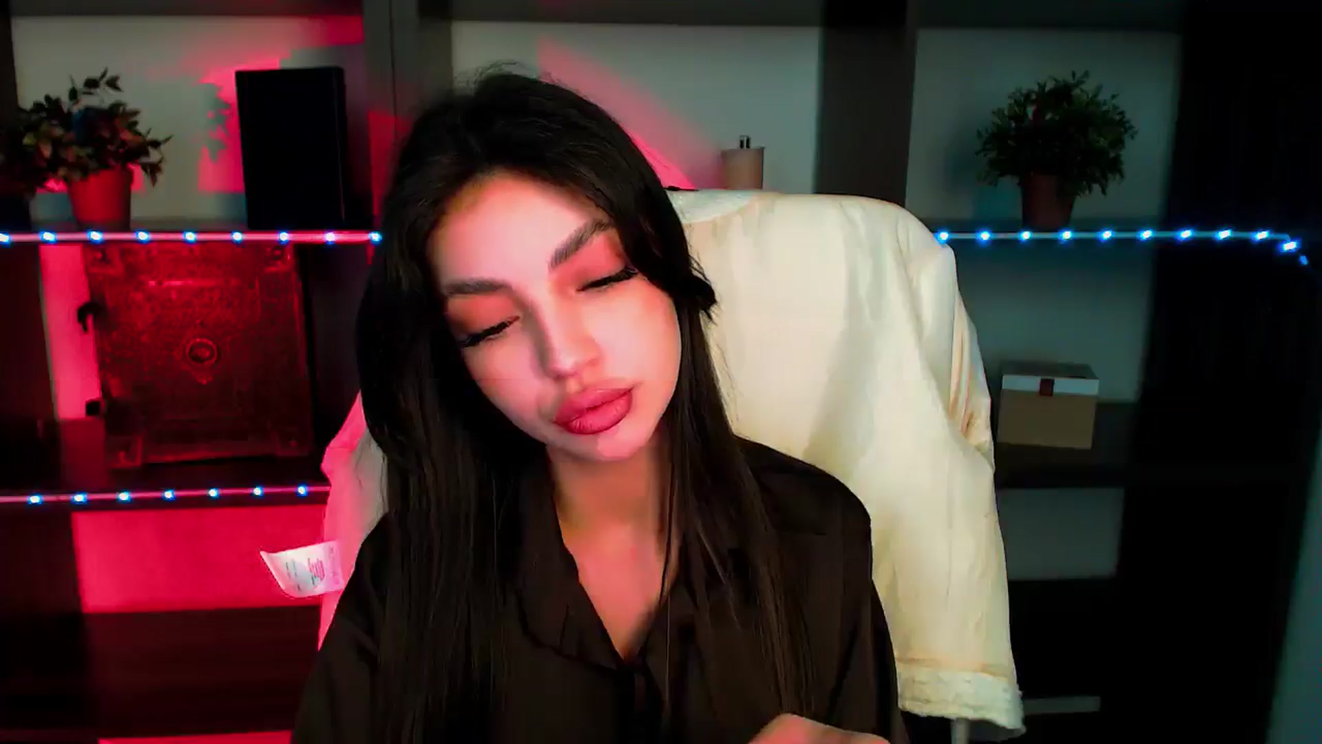 Gallery image thumbnail from Lexi_Jos's myfreecams stream on, 05/29/2025, 16:45 image 18 of 20