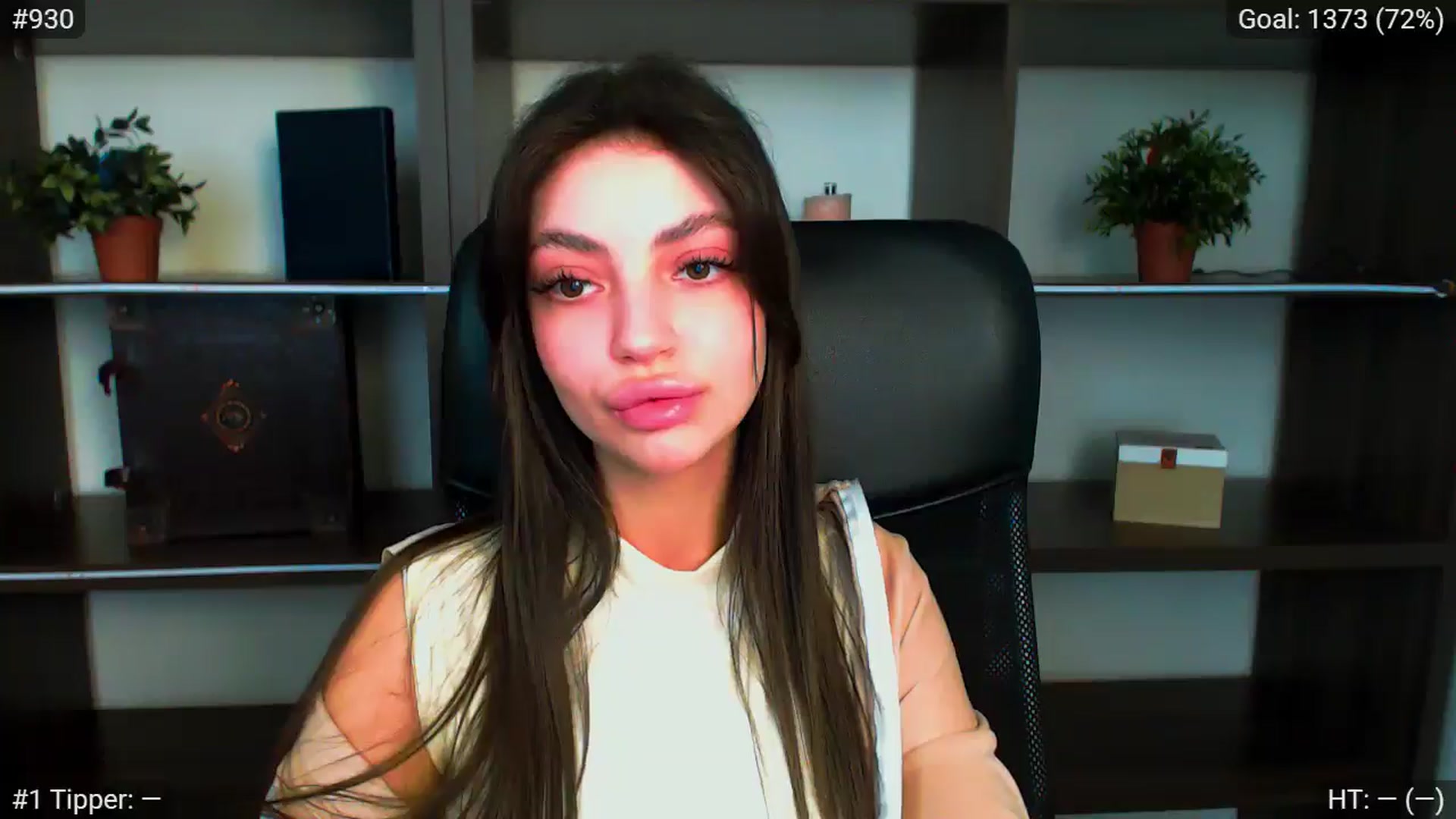 Gallery image thumbnail from Lexi_Jos's myfreecams stream on, 05/31/2025, 12:31 image 14 of 20