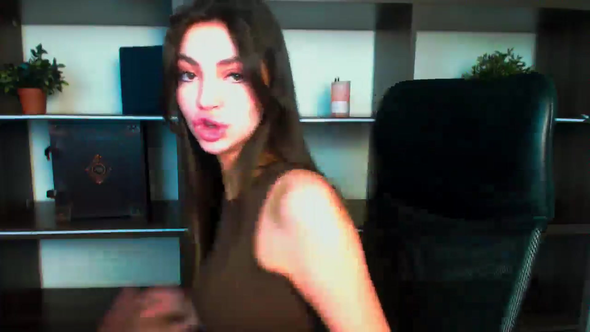 Gallery image thumbnail from Lexi_Jos's myfreecams stream on, 06/02/2025, 15:34 image 8 of 20