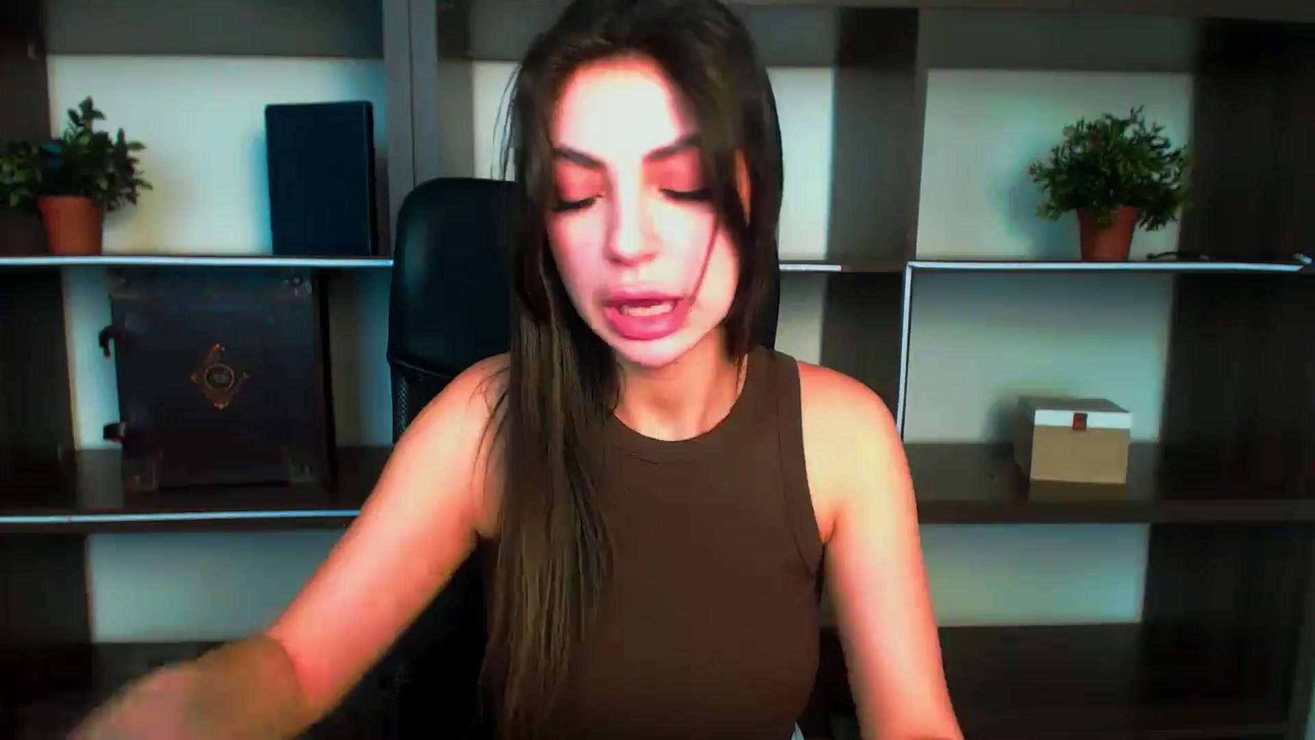 Gallery image thumbnail from Lexi_Jos's myfreecams stream on, 06/02/2025, 15:34 image 12 of 20