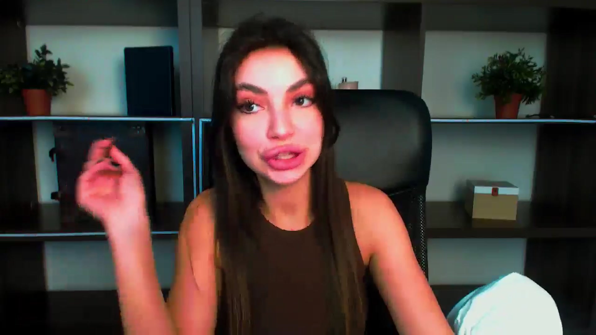 Gallery image thumbnail from Lexi_Jos's myfreecams stream on, 06/02/2025, 15:34 image 5 of 20