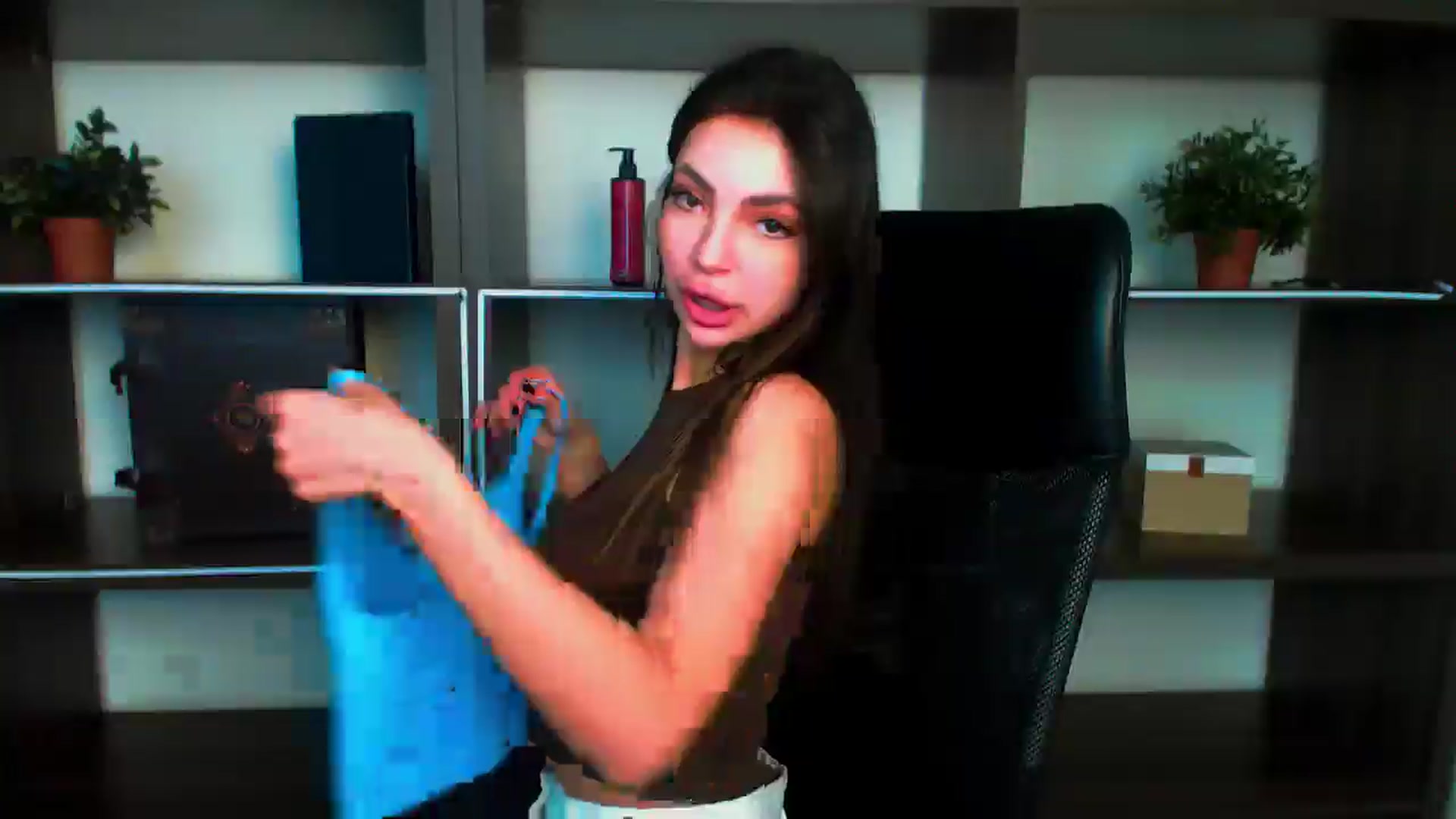 Gallery image thumbnail from Lexi_Jos's myfreecams stream on, 06/02/2025, 15:34 image 10 of 20