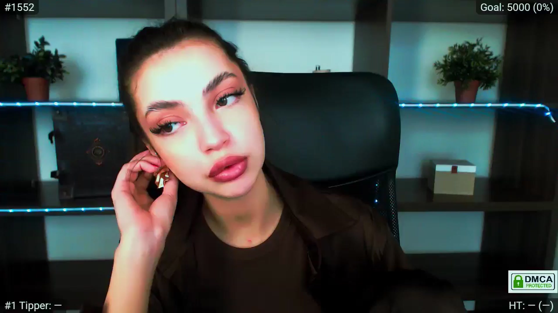 Gallery image thumbnail from Lexi_Jos's myfreecams stream on, 06/11/2025, 15:56 image 16 of 20
