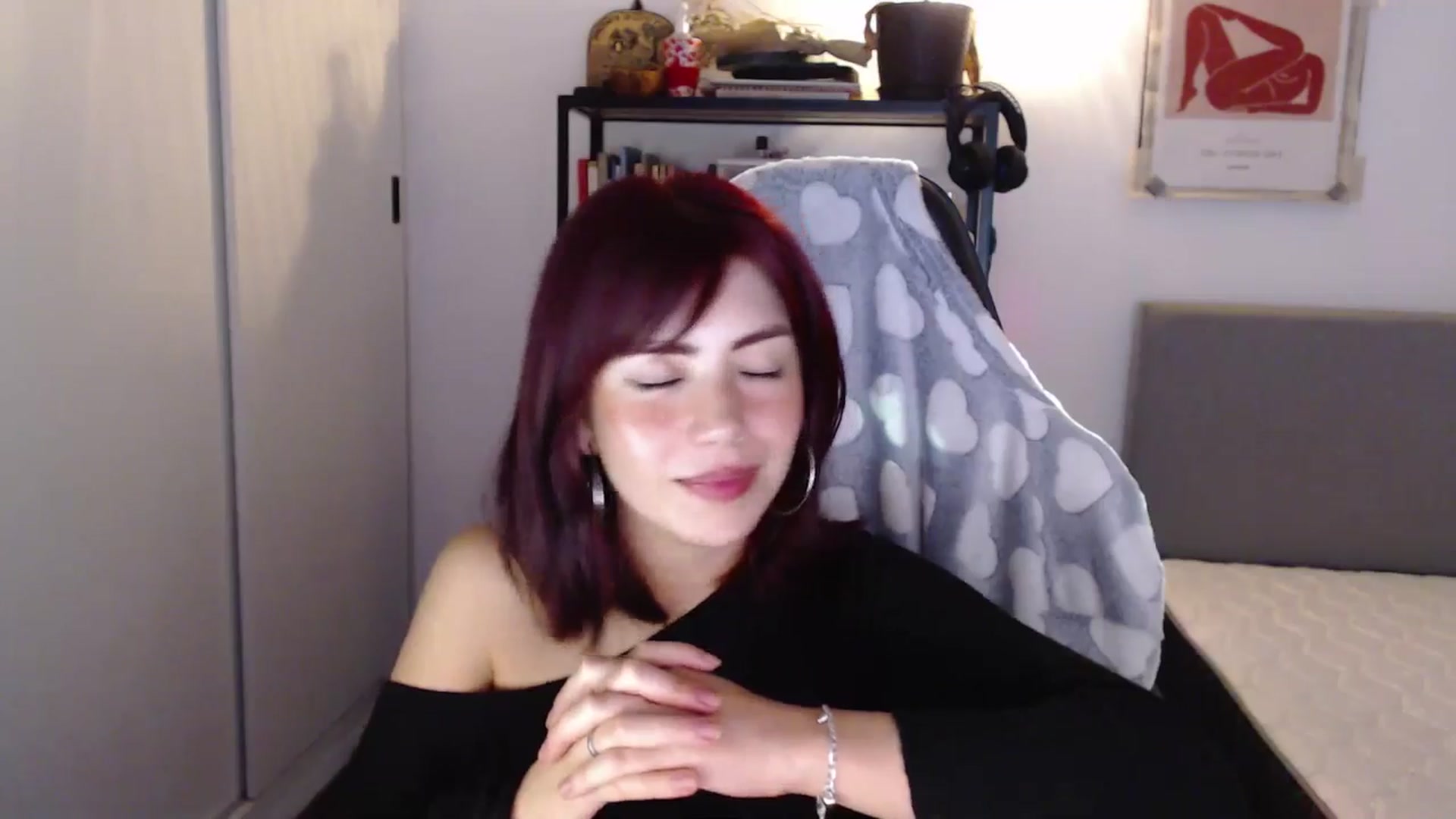 Gallery image thumbnail from Lexi_Red's myfreecams stream on, 05/08/2024, 08:55 image 18 of 20