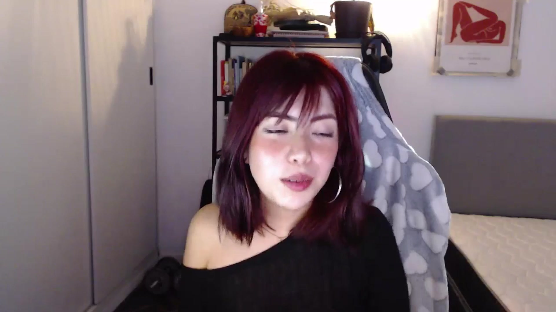 Gallery image thumbnail from Lexi_Red's myfreecams stream on, 05/08/2024, 08:55 image 7 of 20
