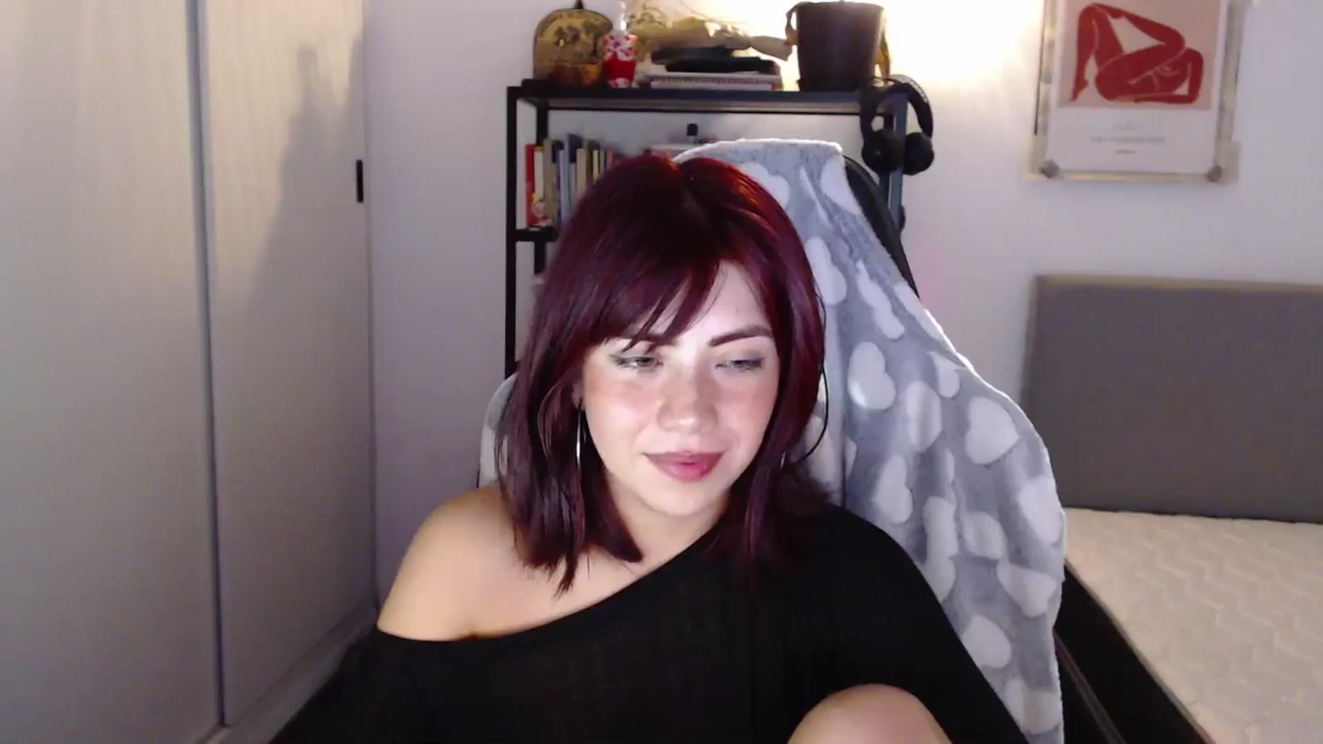 Gallery image thumbnail from Lexi_Red's myfreecams stream on, 05/08/2024, 08:55 image 17 of 20