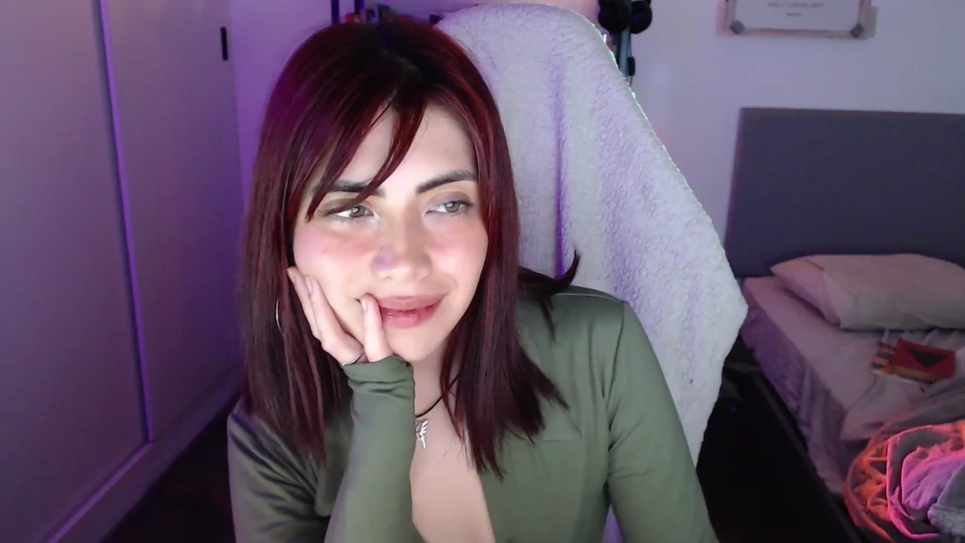 Gallery image thumbnail from Lexi_Red's myfreecams stream on, 06/16/2024, 12:20 image 18 of 20
