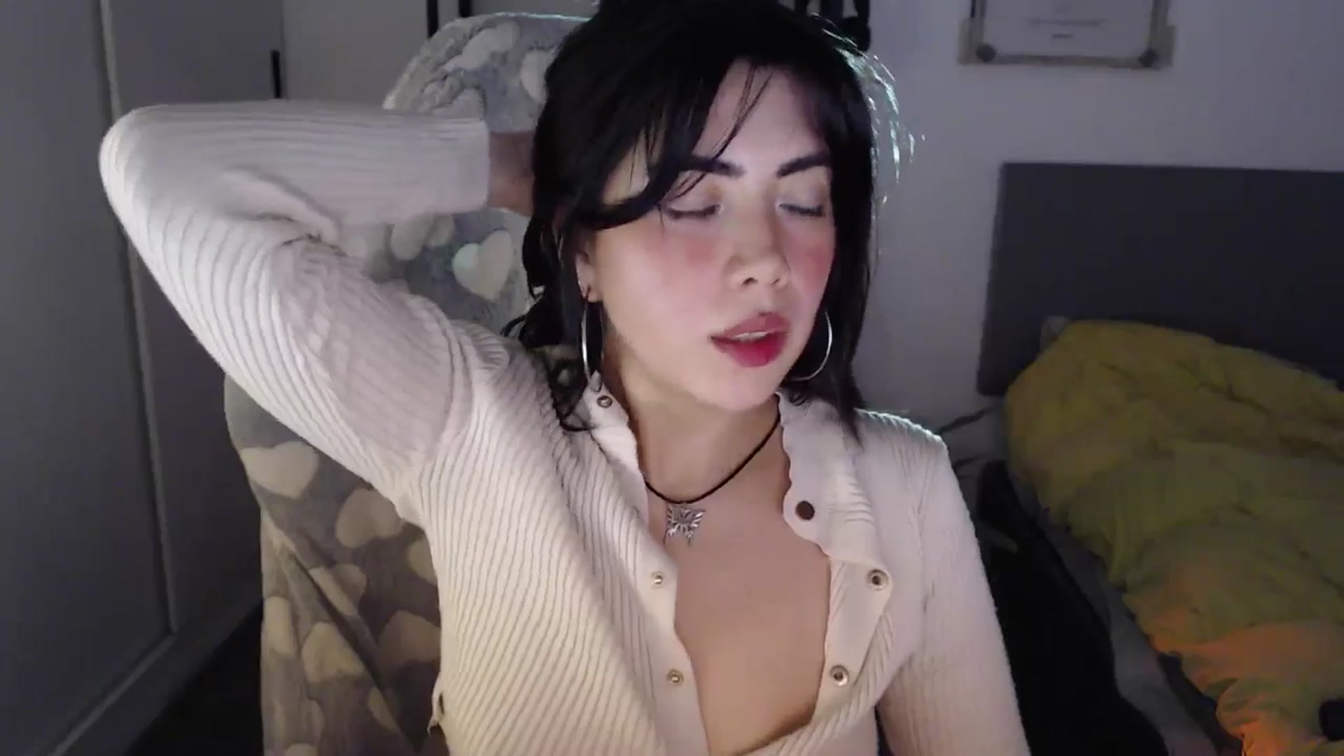 Gallery image thumbnail from Lexi_Red's myfreecams stream on, 09/13/2024, 08:17 image 4 of 20