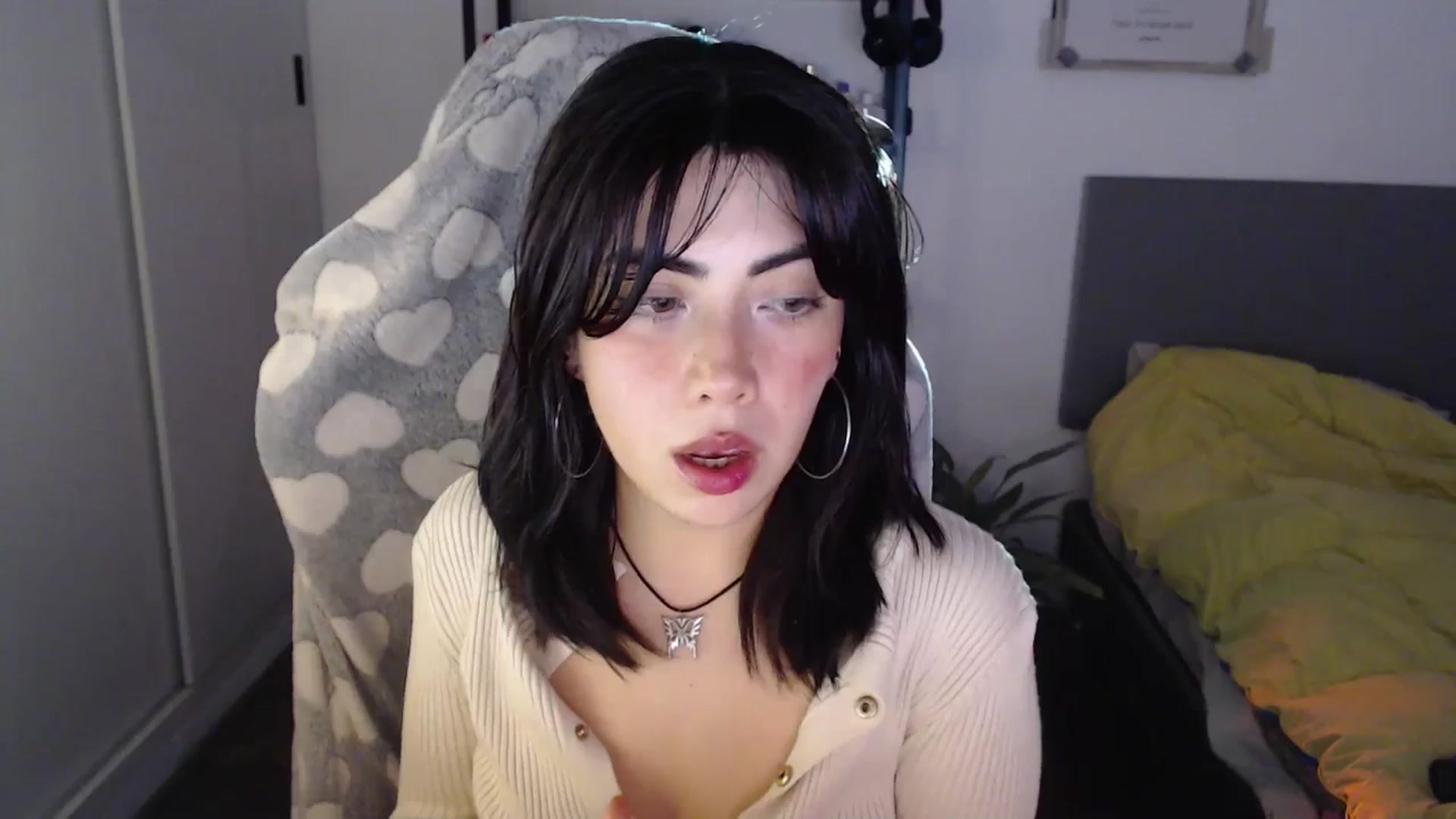 Gallery image thumbnail from Lexi_Red's myfreecams stream on, 09/13/2024, 08:17 image 8 of 20