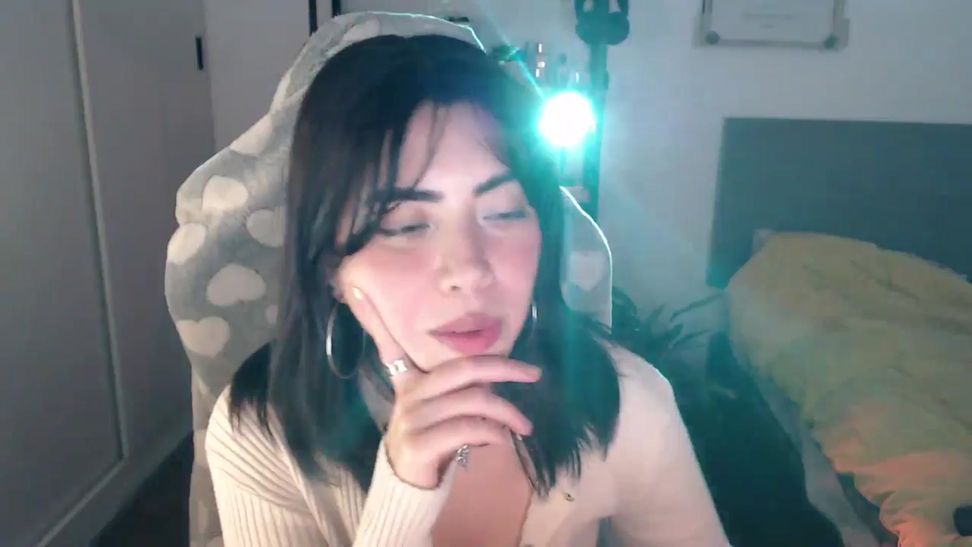 Gallery image thumbnail from Lexi_Red's myfreecams stream on, 09/13/2024, 08:17 image 13 of 20