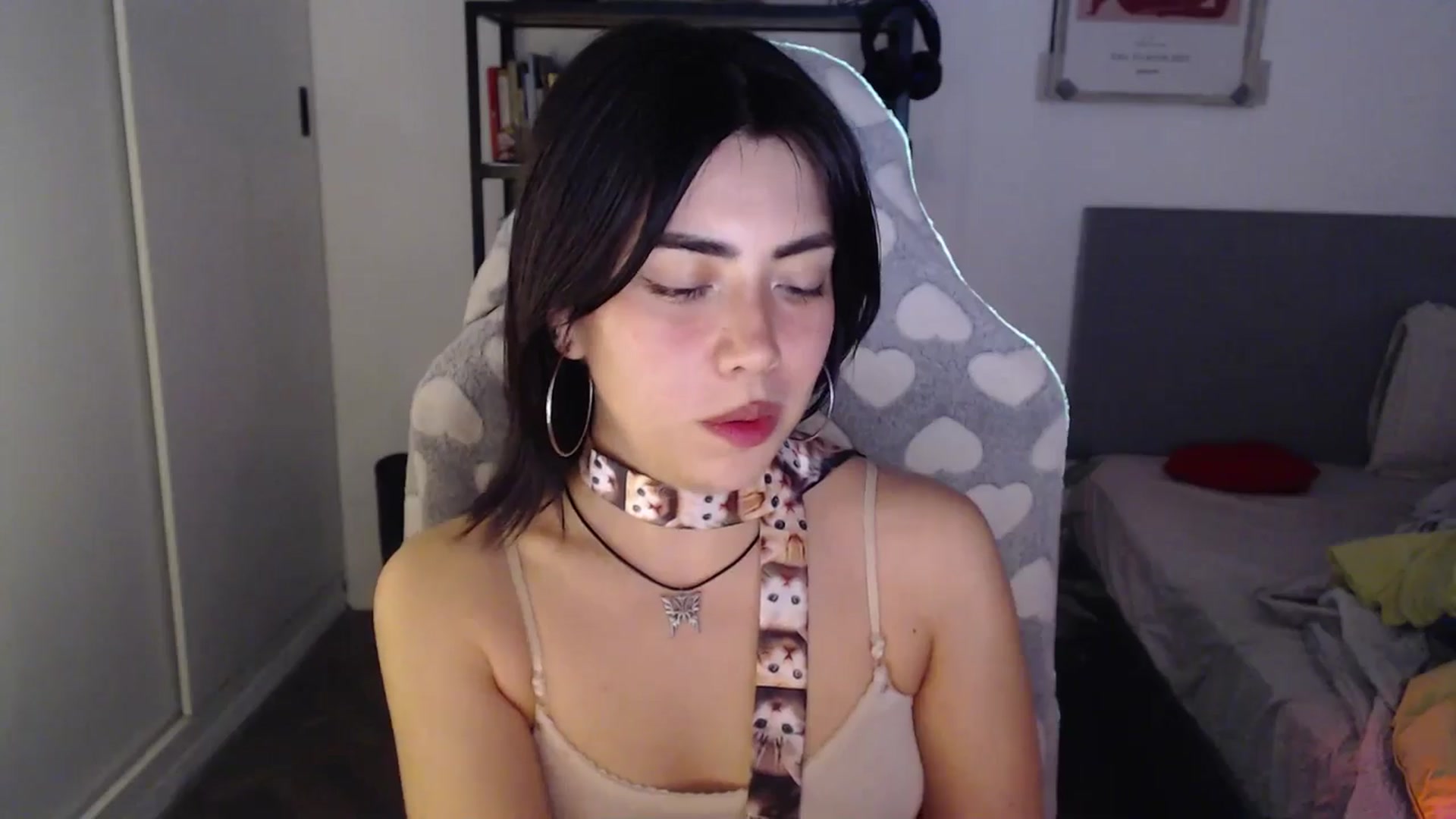 Gallery image thumbnail from Lexi_Red's myfreecams stream on, 09/15/2024, 10:00 image 19 of 20
