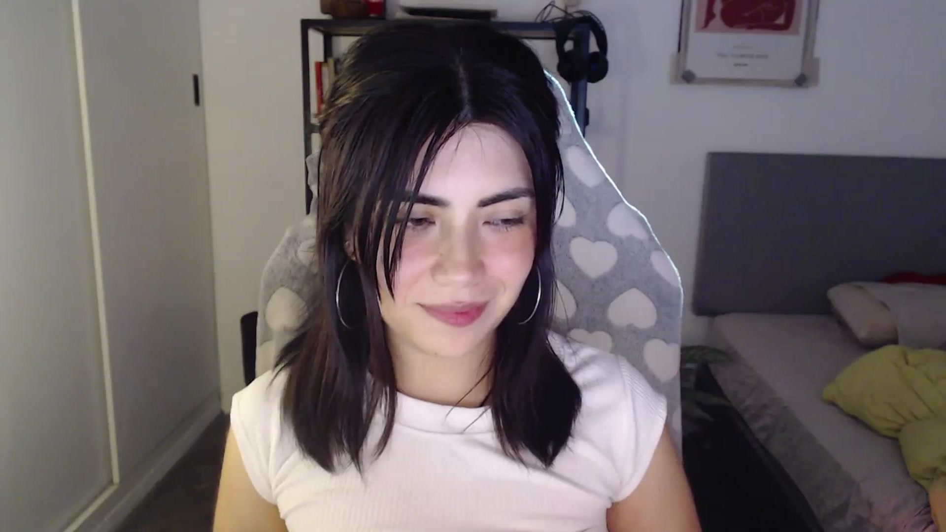 Gallery image thumbnail from Lexi_Red's myfreecams stream on, 09/18/2024, 09:19 image 18 of 20