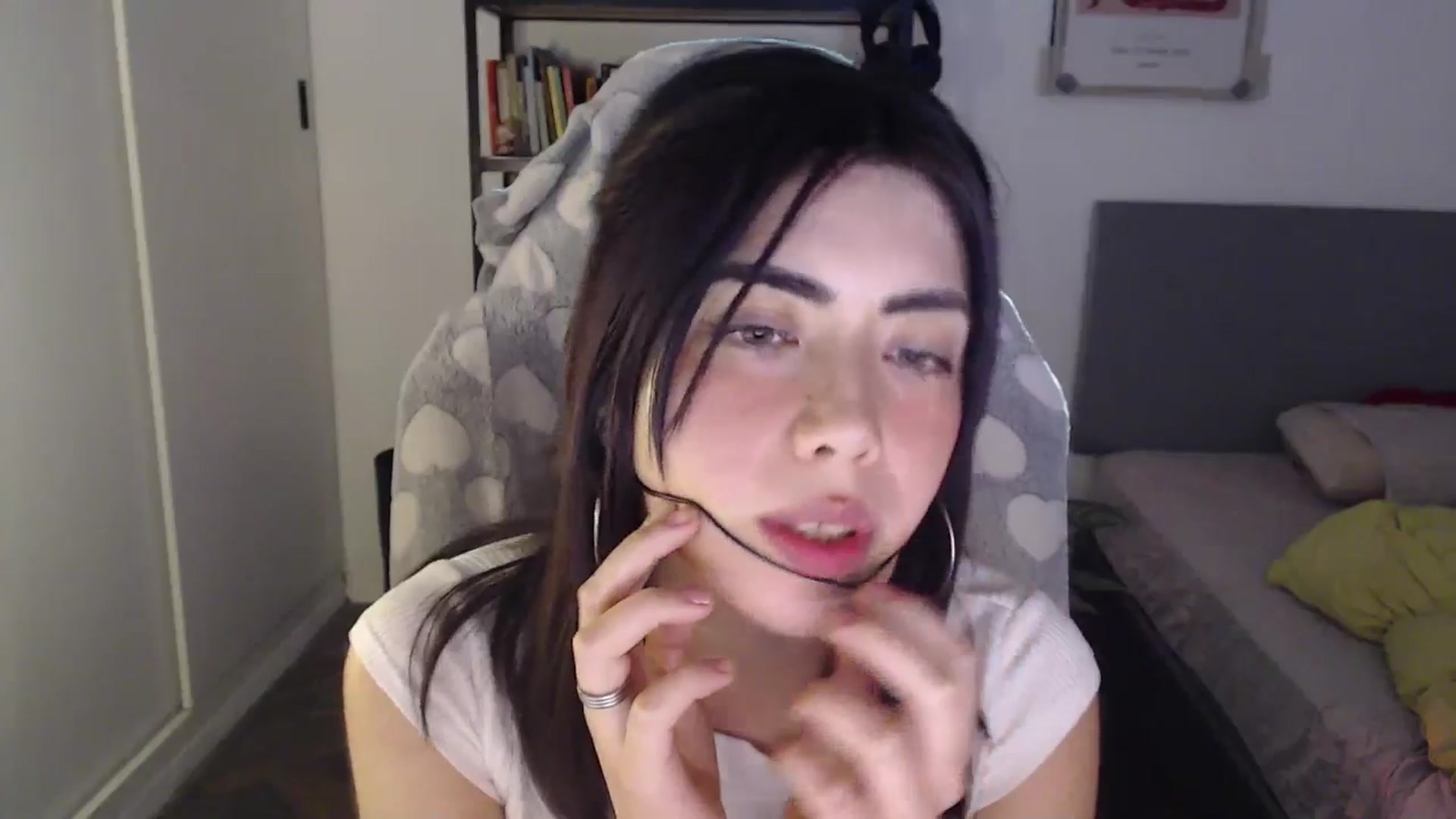 Gallery image thumbnail from Lexi_Red's myfreecams stream on, 09/18/2024, 09:19 image 3 of 20