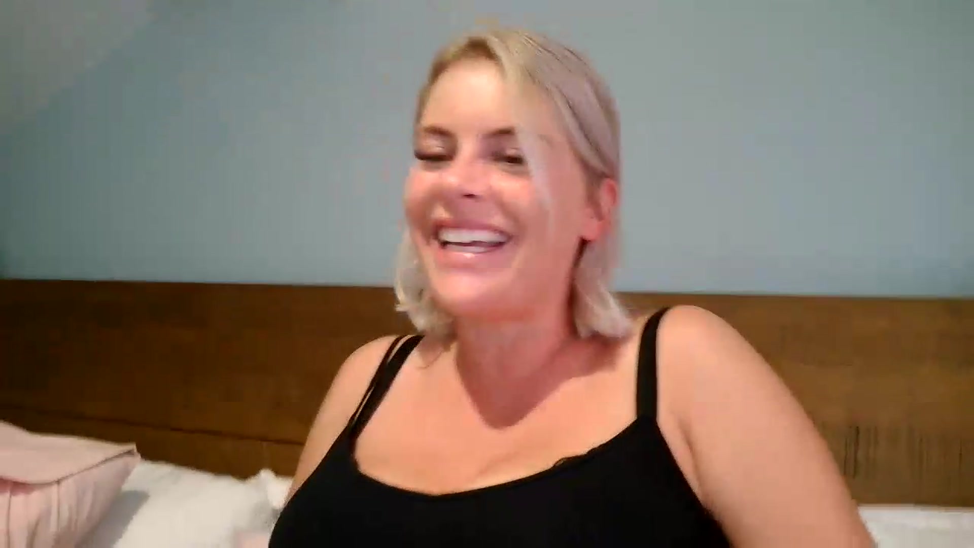 Gallery image thumbnail from Lexi_lou30's myfreecams stream on, 09/26/2026, 11:46 image 18 of 20