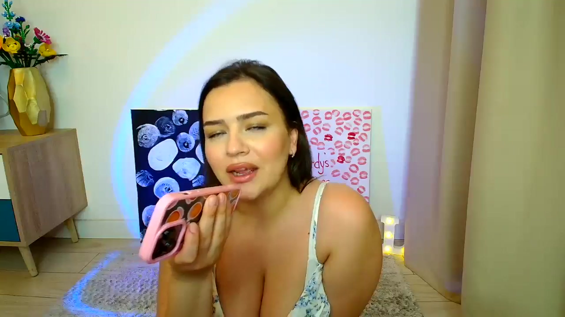 Gallery image thumbnail from Lexianna's myfreecams stream on, 06/01/2024, 18:43 image 13 of 20