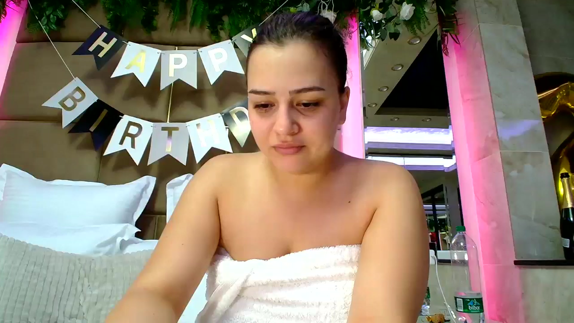 Gallery image thumbnail from Lexianna's myfreecams stream on, 07/14/2024, 24:44 image 7 of 20