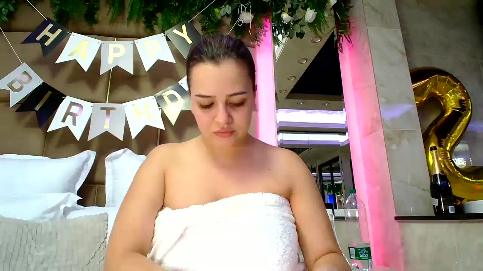 Gallery image thumbnail from Lexianna's myfreecams stream on, 07/14/2024, 24:44 image 14 of 20