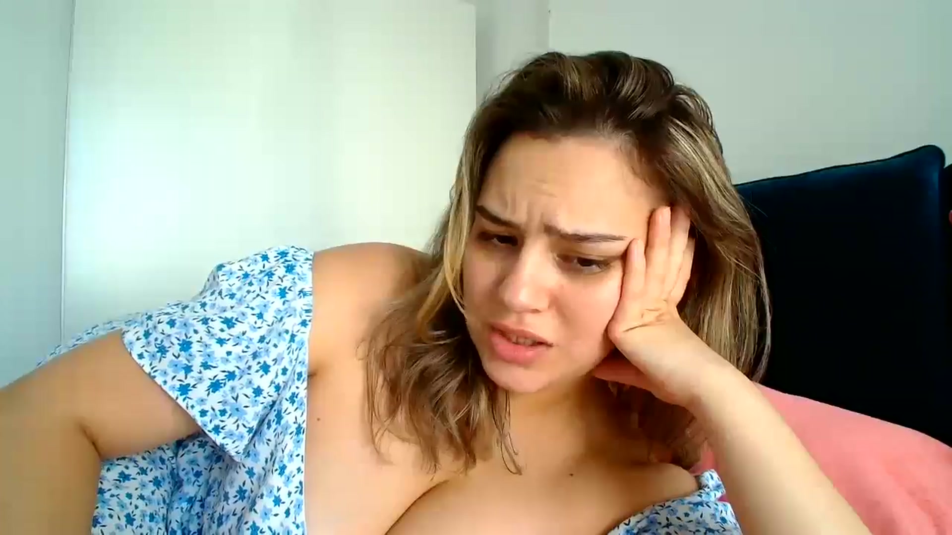 Gallery image thumbnail from Lexianna's myfreecams stream on, 07/22/2024, 06:32 image 19 of 20