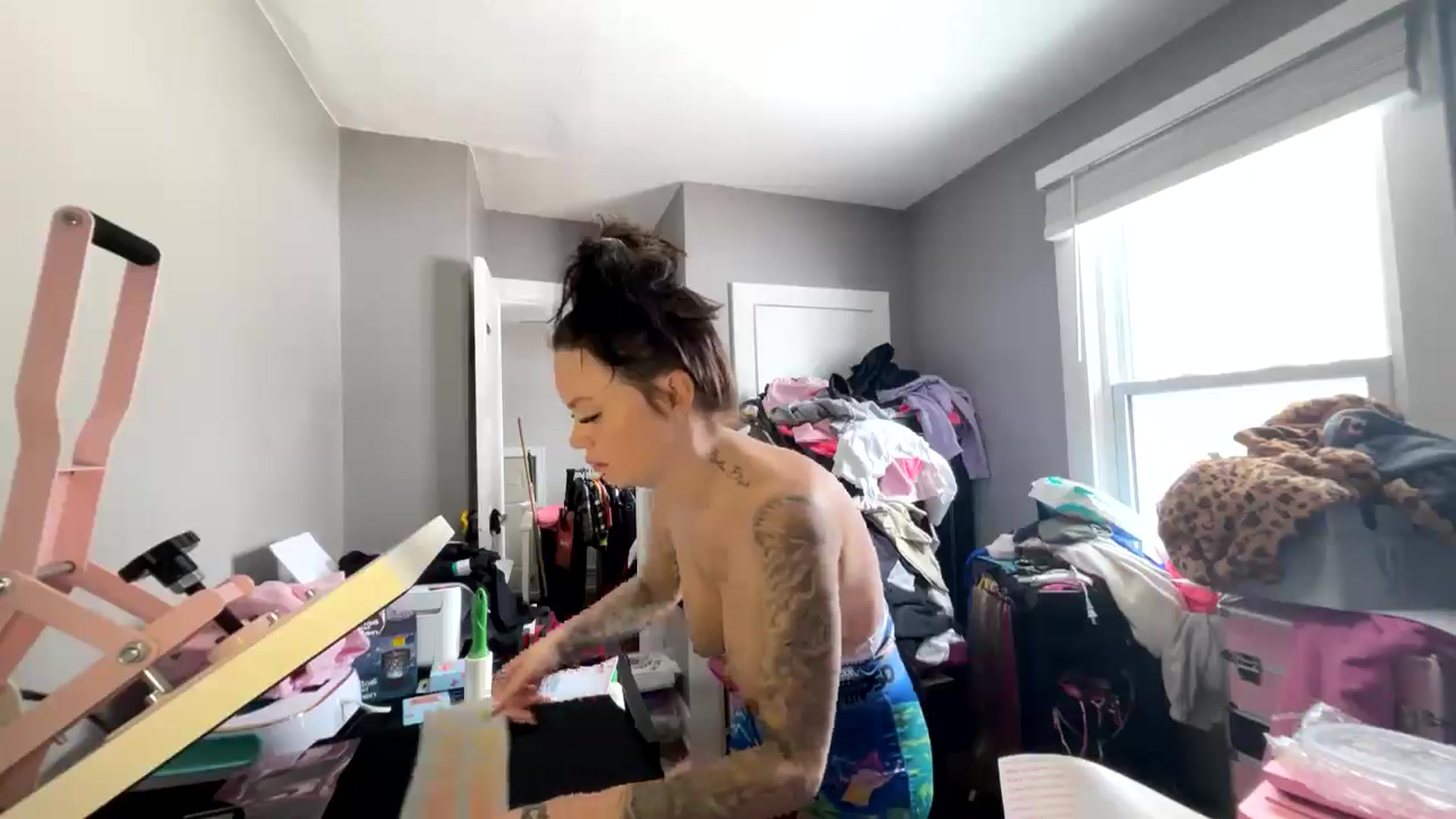 Gallery image thumbnail from LexieBearXo's myfreecams stream on, 02/20/2025, 16:07 image 19 of 20