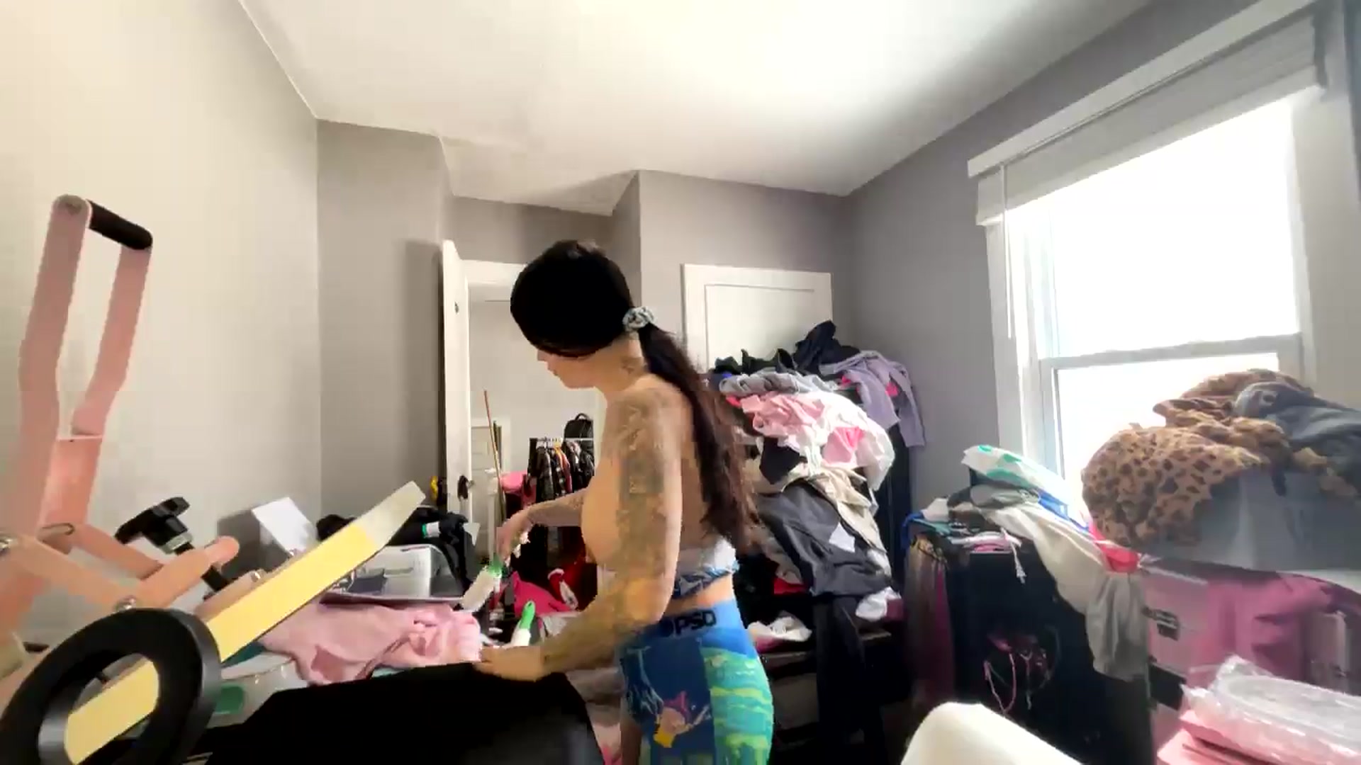 Gallery image thumbnail from LexieBearXo's myfreecams stream on, 02/20/2025, 16:07 image 14 of 20