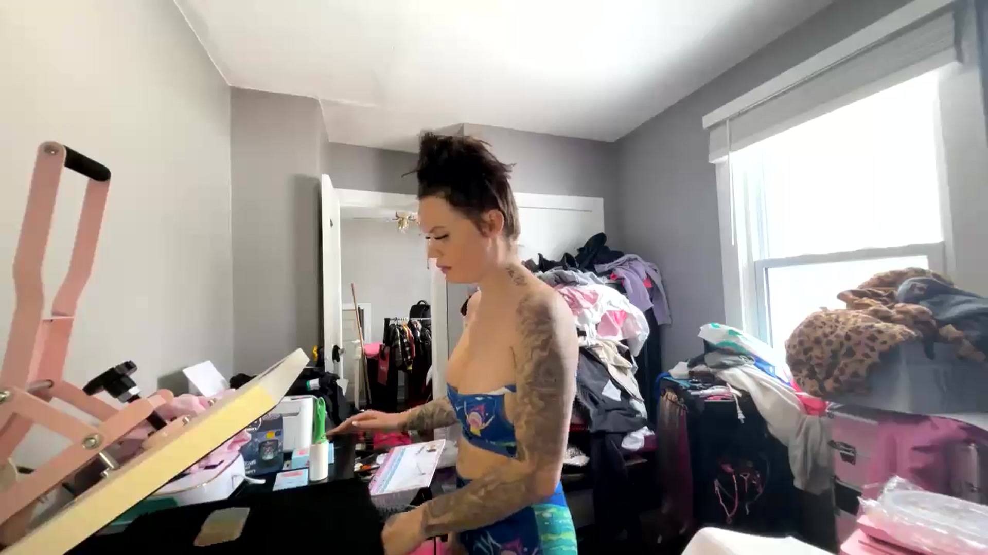 Gallery image thumbnail from LexieBearXo's myfreecams stream on, 02/20/2025, 16:07 image 16 of 20