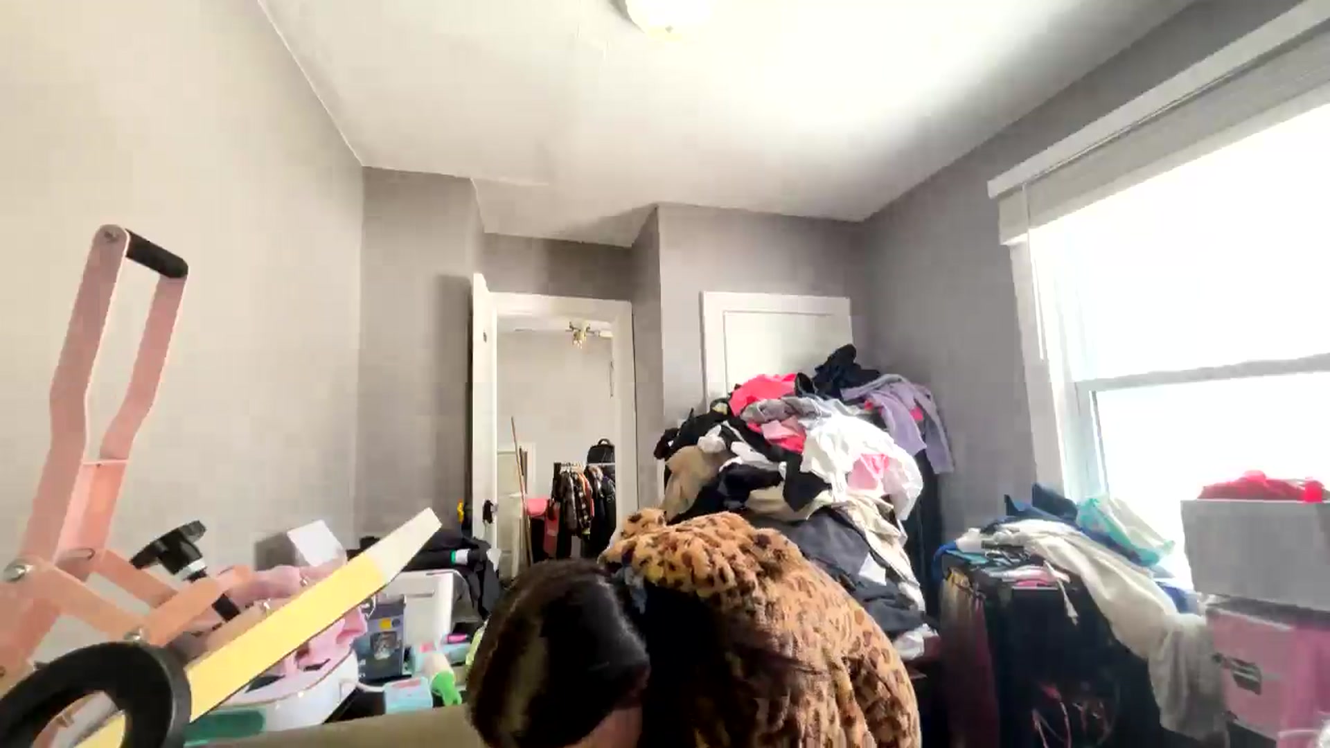 Gallery image thumbnail from LexieBearXo's myfreecams stream on, 02/20/2025, 17:16 image 5 of 20