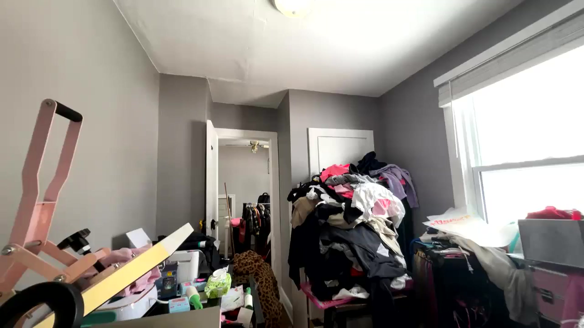 Gallery image thumbnail from LexieBearXo's myfreecams stream on, 02/20/2025, 17:16 image 10 of 20