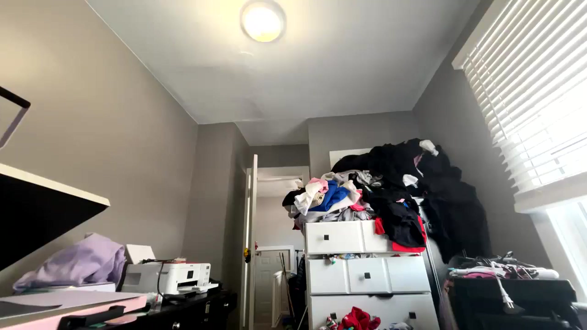 Gallery image thumbnail from LexieBearXo's myfreecams stream on, 02/24/2025, 17:10 image 3 of 20