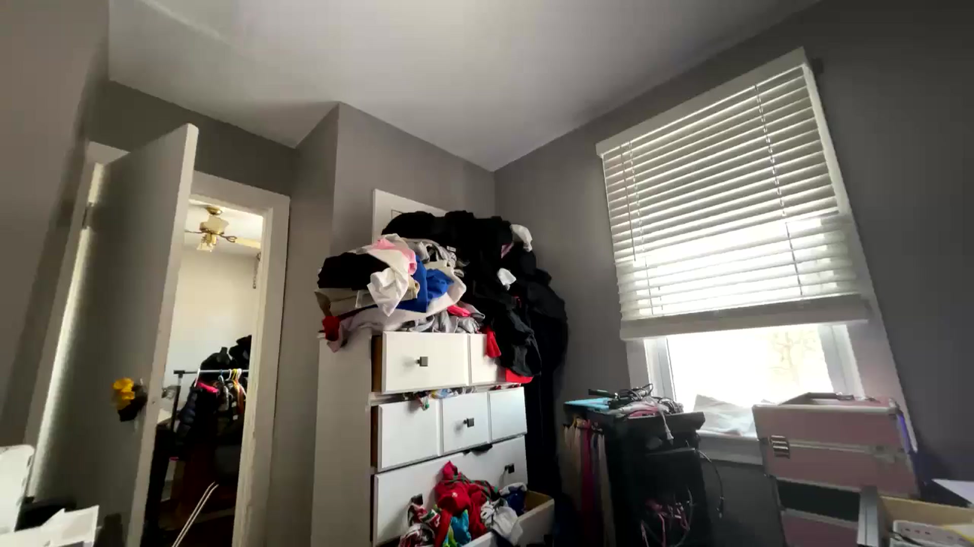 Gallery image thumbnail from LexieBearXo's myfreecams stream on, 02/24/2025, 17:10 image 11 of 20