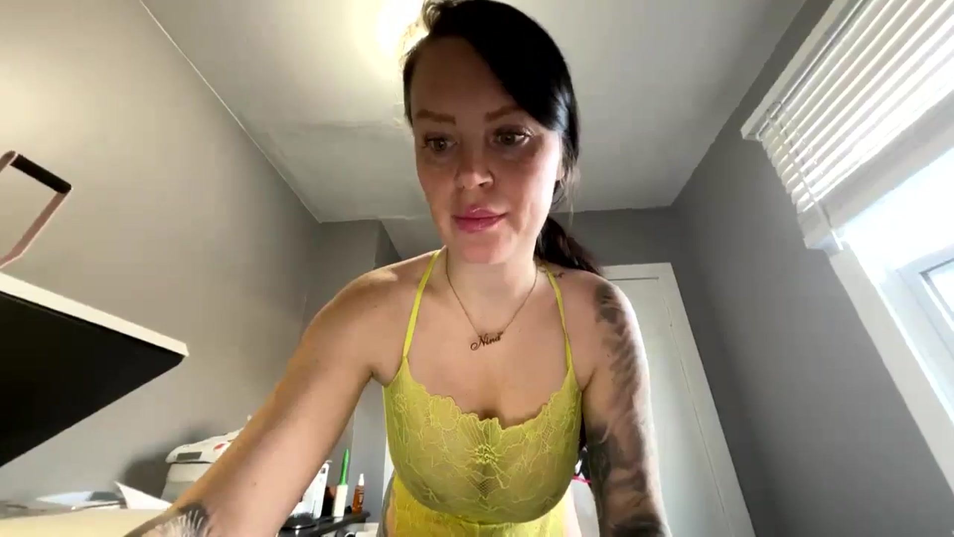Gallery image thumbnail from LexieBearXo's myfreecams stream on, 03/09/2025, 14:16 image 6 of 20