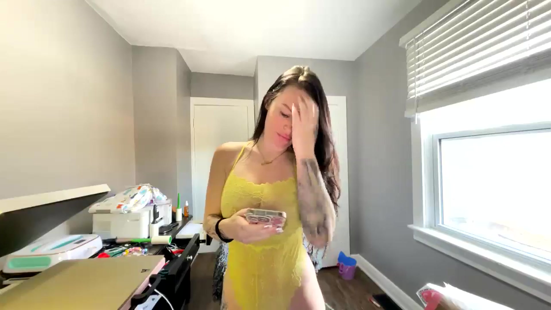 Gallery image thumbnail from LexieBearXo's myfreecams stream on, 03/09/2025, 14:16 image 16 of 20