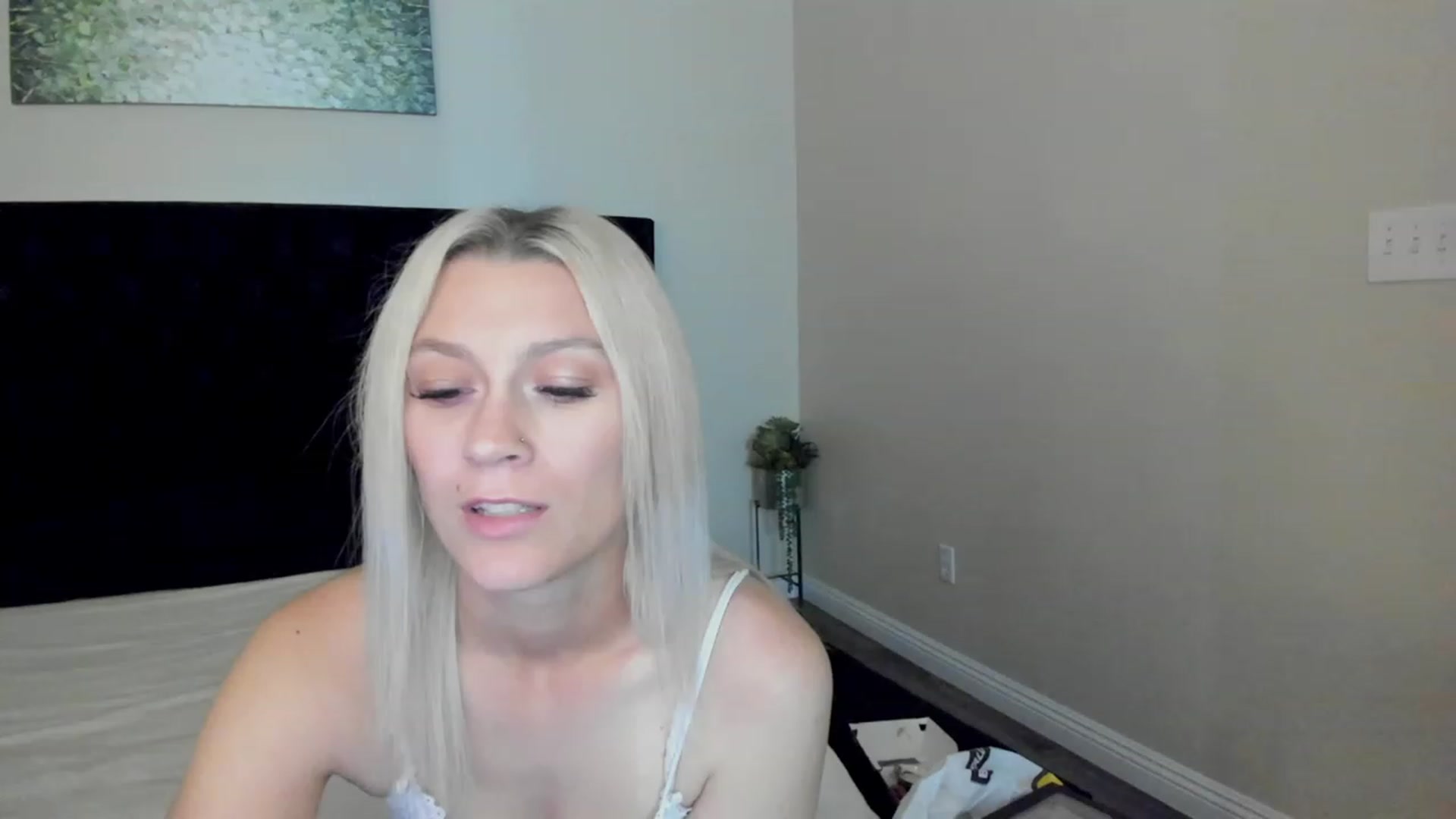 Gallery image thumbnail from LexiiJae's myfreecams stream on, 11/10/2023, 09:12 image 17 of 20