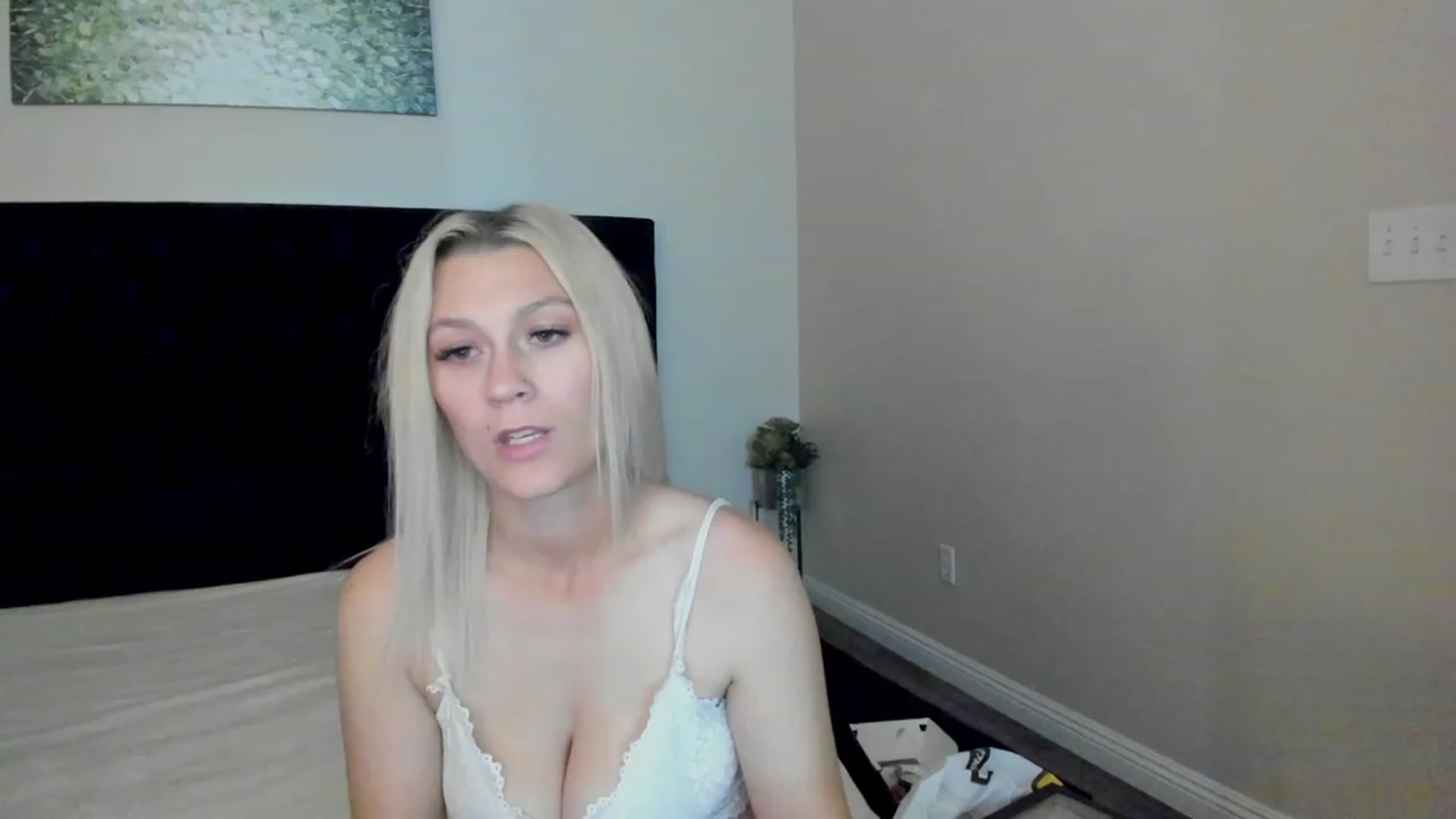 Gallery image thumbnail from LexiiJae's myfreecams stream on, 11/10/2023, 09:12 image 20 of 20