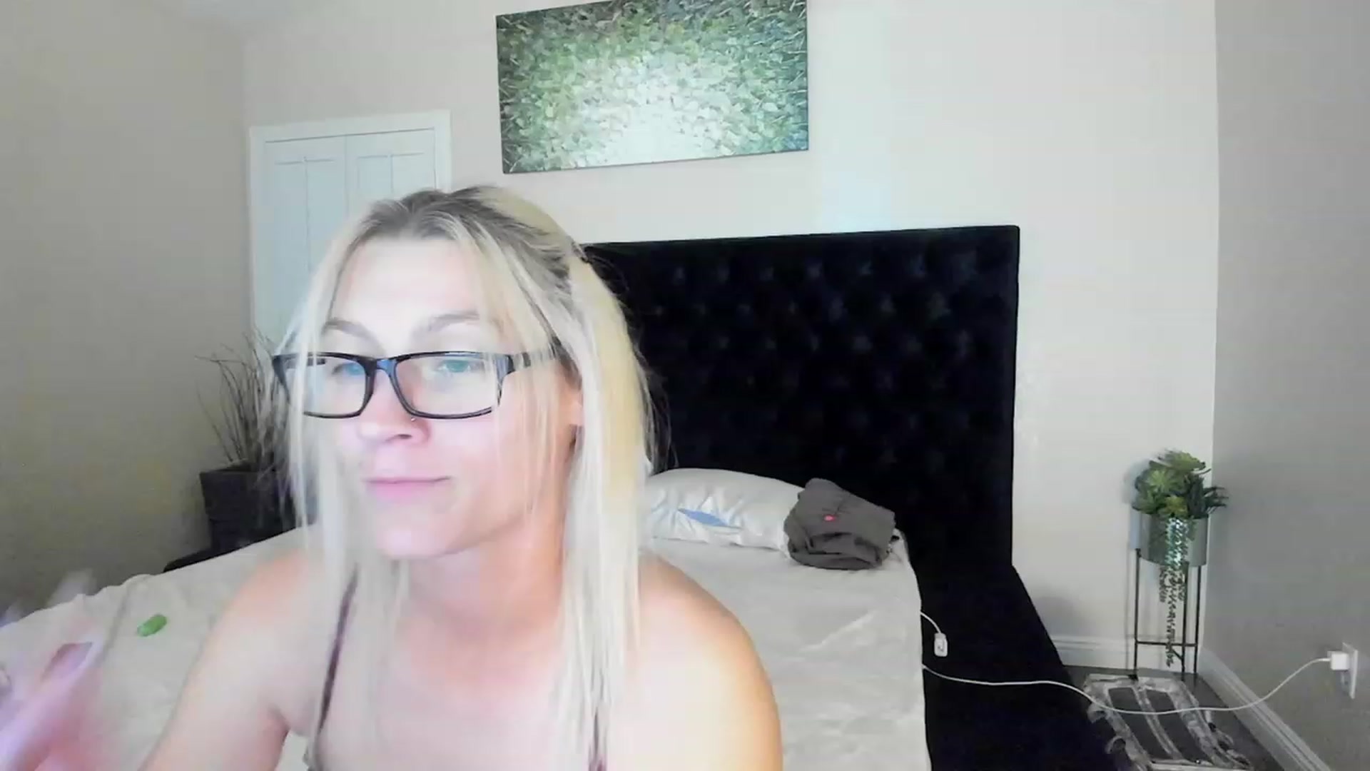 Gallery image thumbnail from LexiiJae's myfreecams stream on, 11/25/2023, 10:10 image 4 of 20