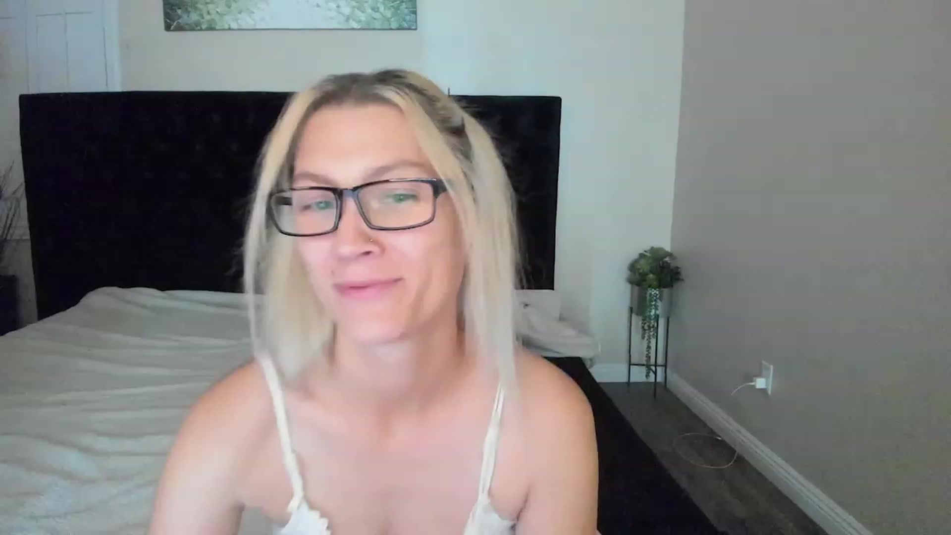 Gallery image thumbnail from LexiiJae's myfreecams stream on, 11/29/2023, 08:59 image 4 of 20