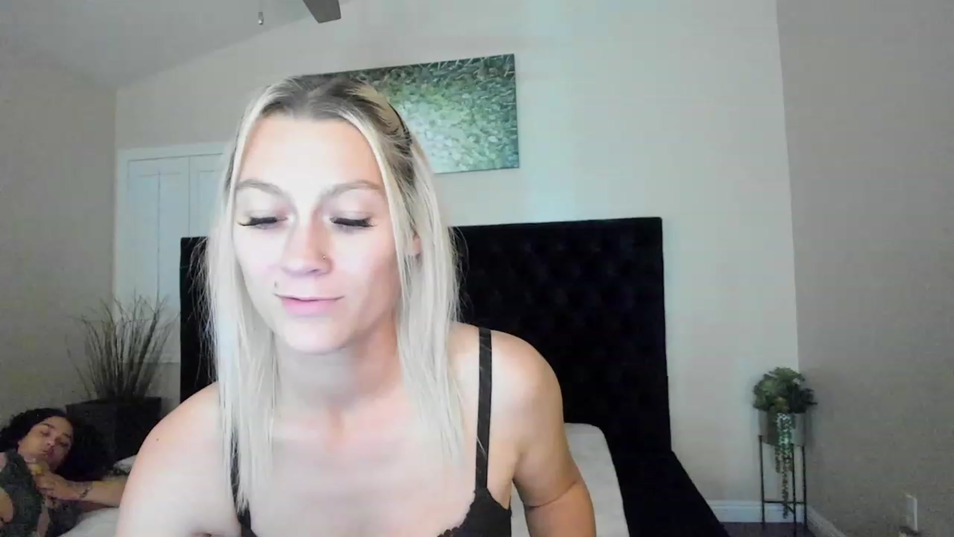 Gallery image thumbnail from LexiiJae's myfreecams stream on, 12/01/2023, 11:03 image 12 of 20