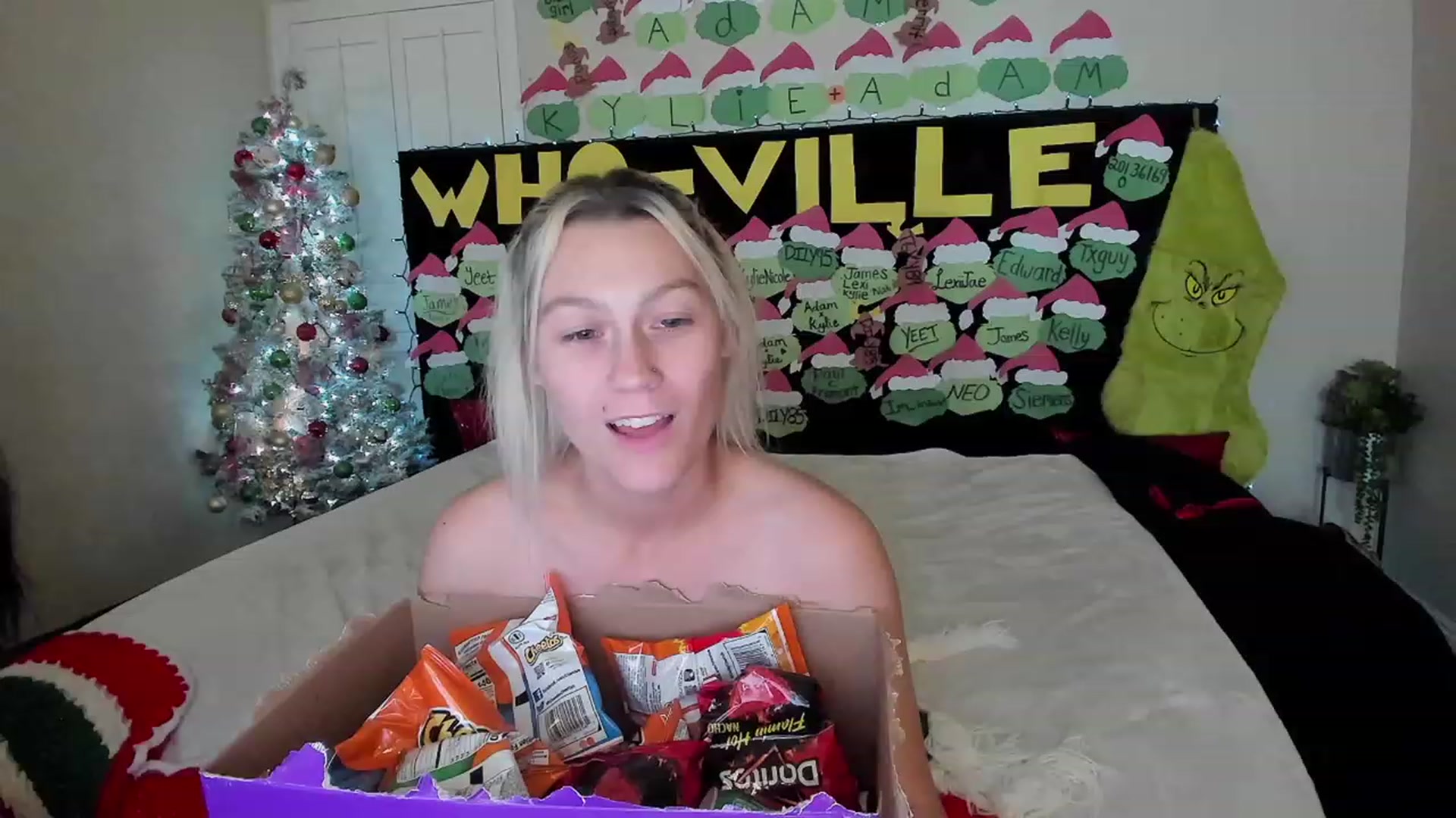 Gallery image thumbnail from LexiiJae's myfreecams stream on, 12/05/2023, 08:52 image 19 of 20