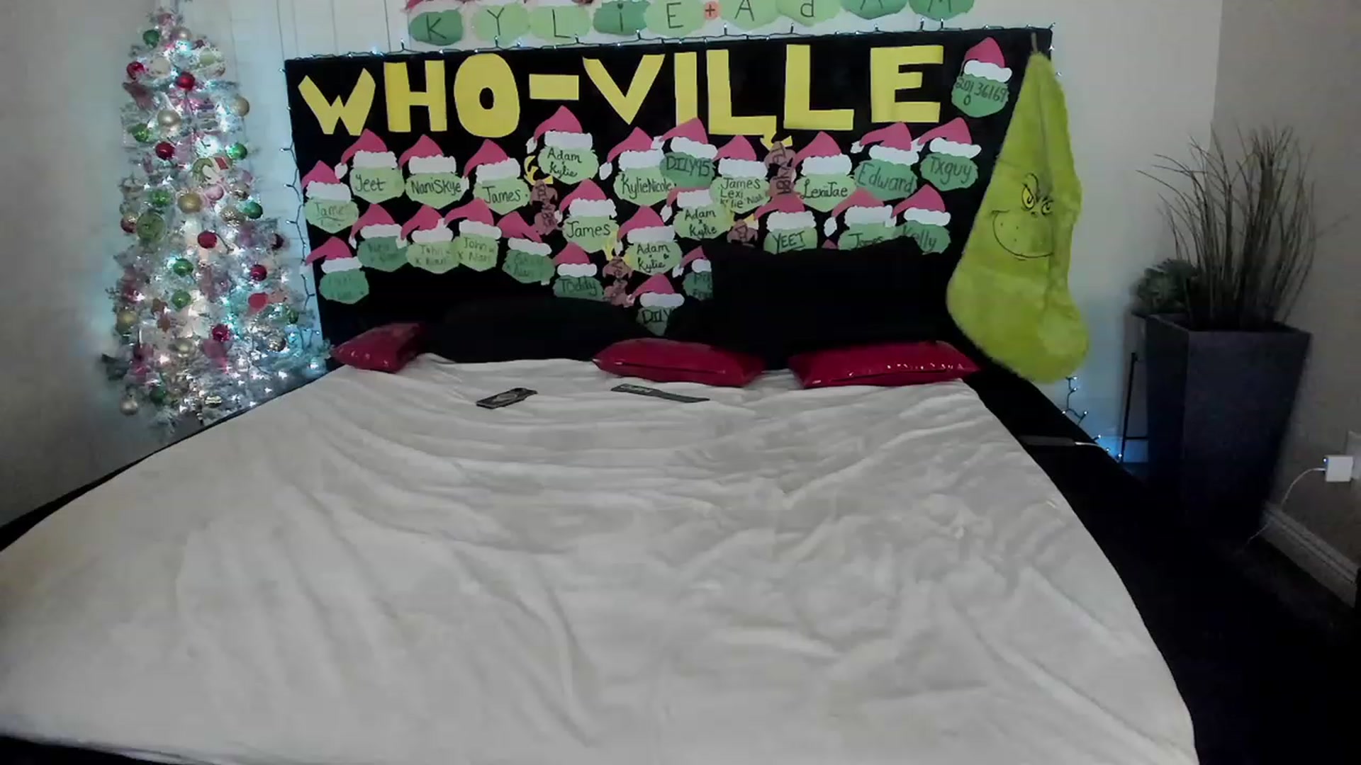 Gallery image thumbnail from LexiiJae's myfreecams stream on, 12/14/2023, 10:20 image 16 of 20