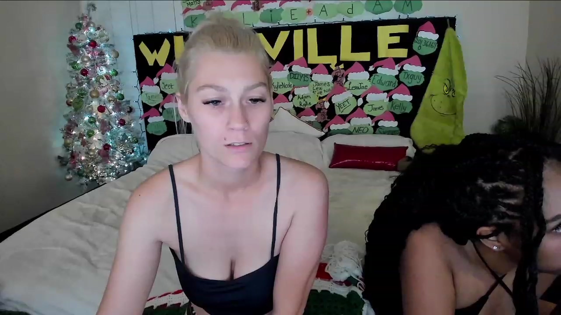 Gallery image thumbnail from LexiiJae's myfreecams stream on, 12/16/2023, 10:12 image 16 of 20