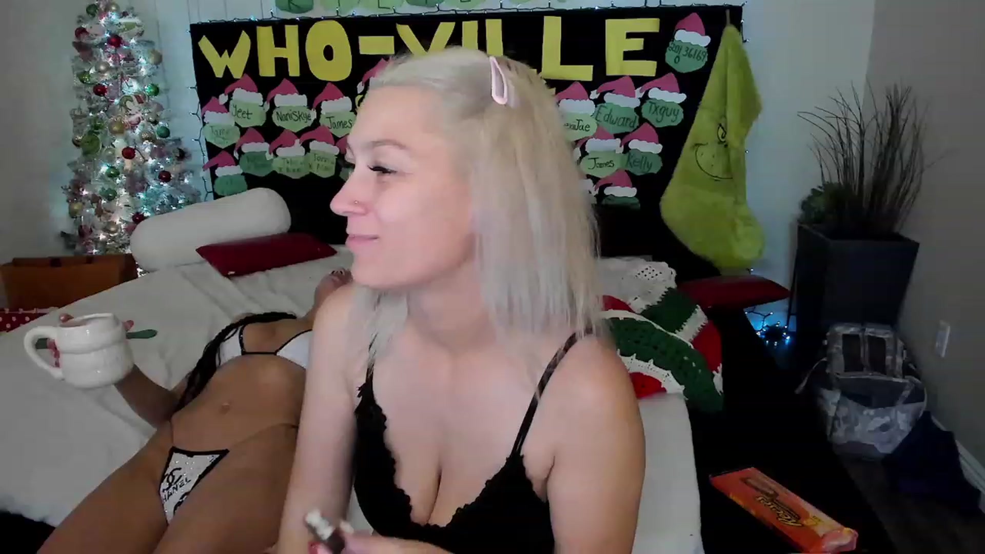 Gallery image thumbnail from LexiiJae's myfreecams stream on, 12/20/2023, 11:21 image 8 of 20