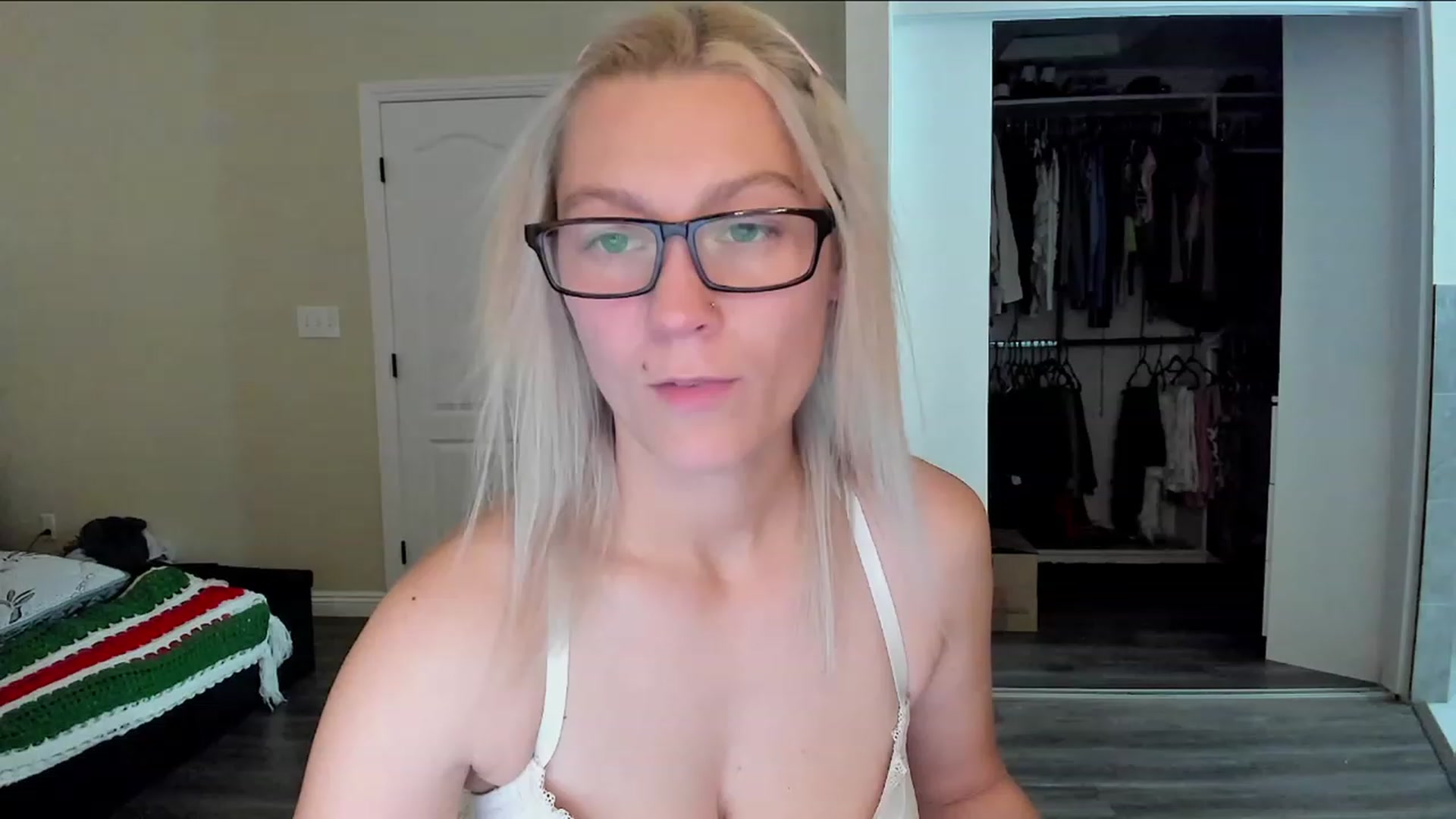 Gallery image thumbnail from LexiiJae's myfreecams stream on, 12/29/2023, 09:20 image 4 of 20