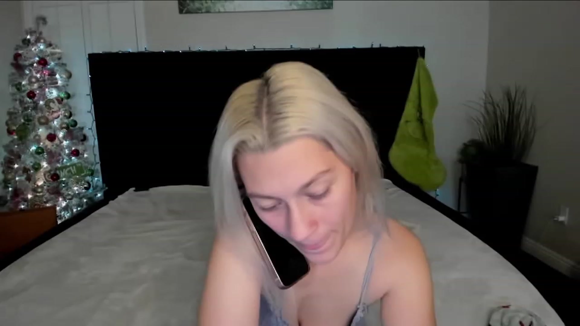 Gallery image thumbnail from LexiiJae's myfreecams stream on, 12/30/2023, 10:33 image 12 of 20