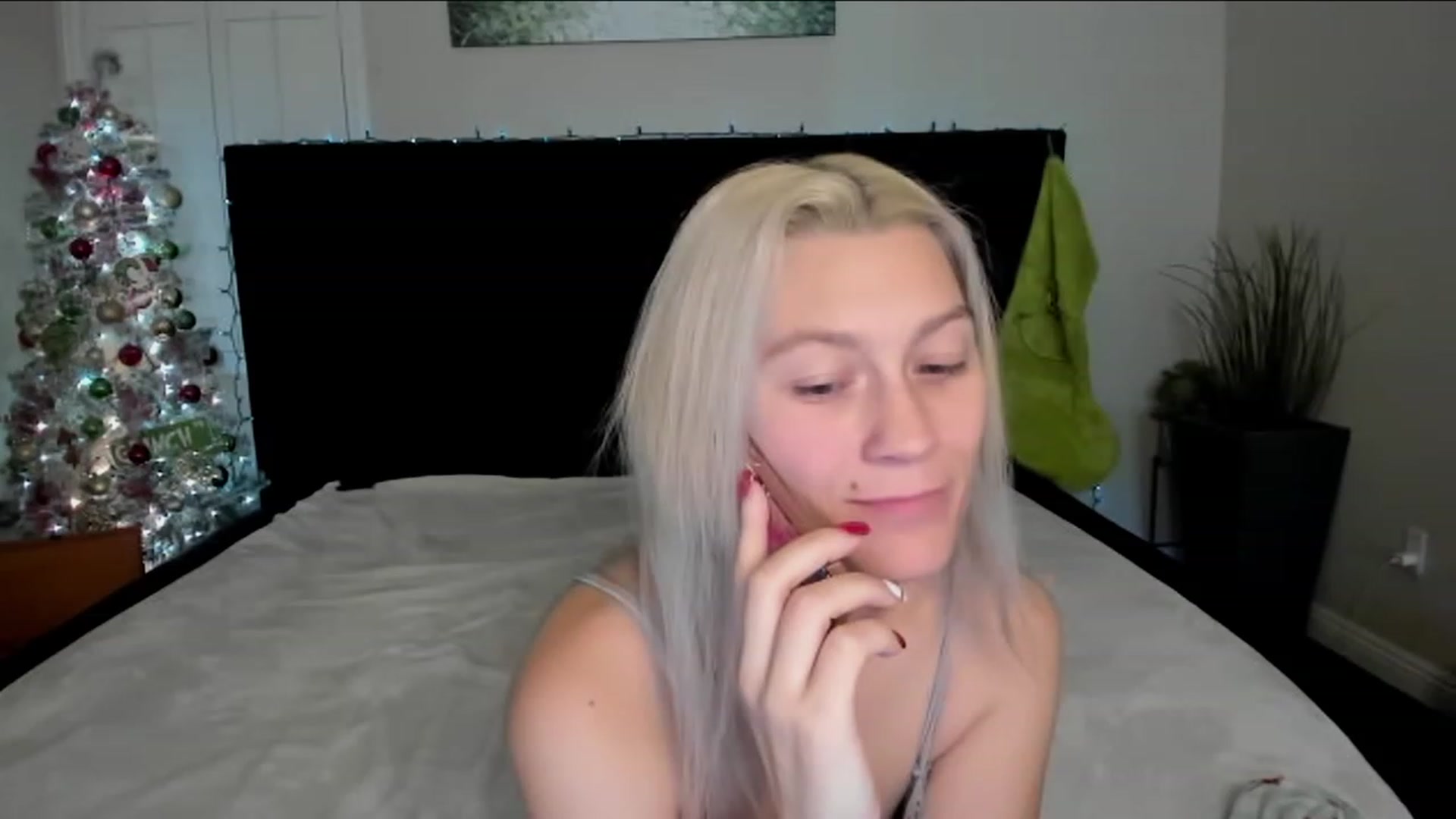 Gallery image thumbnail from LexiiJae's myfreecams stream on, 12/30/2023, 10:33 image 10 of 20