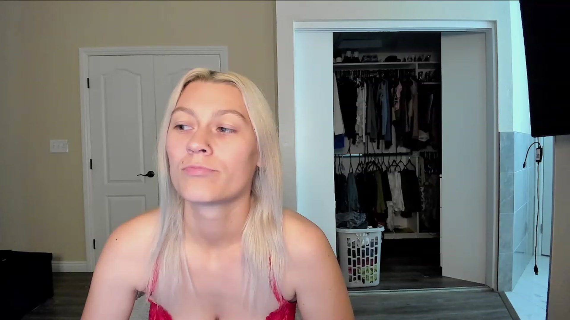 Gallery image thumbnail from LexiiJae's myfreecams stream on, 01/03/2024, 08:54 image 20 of 20